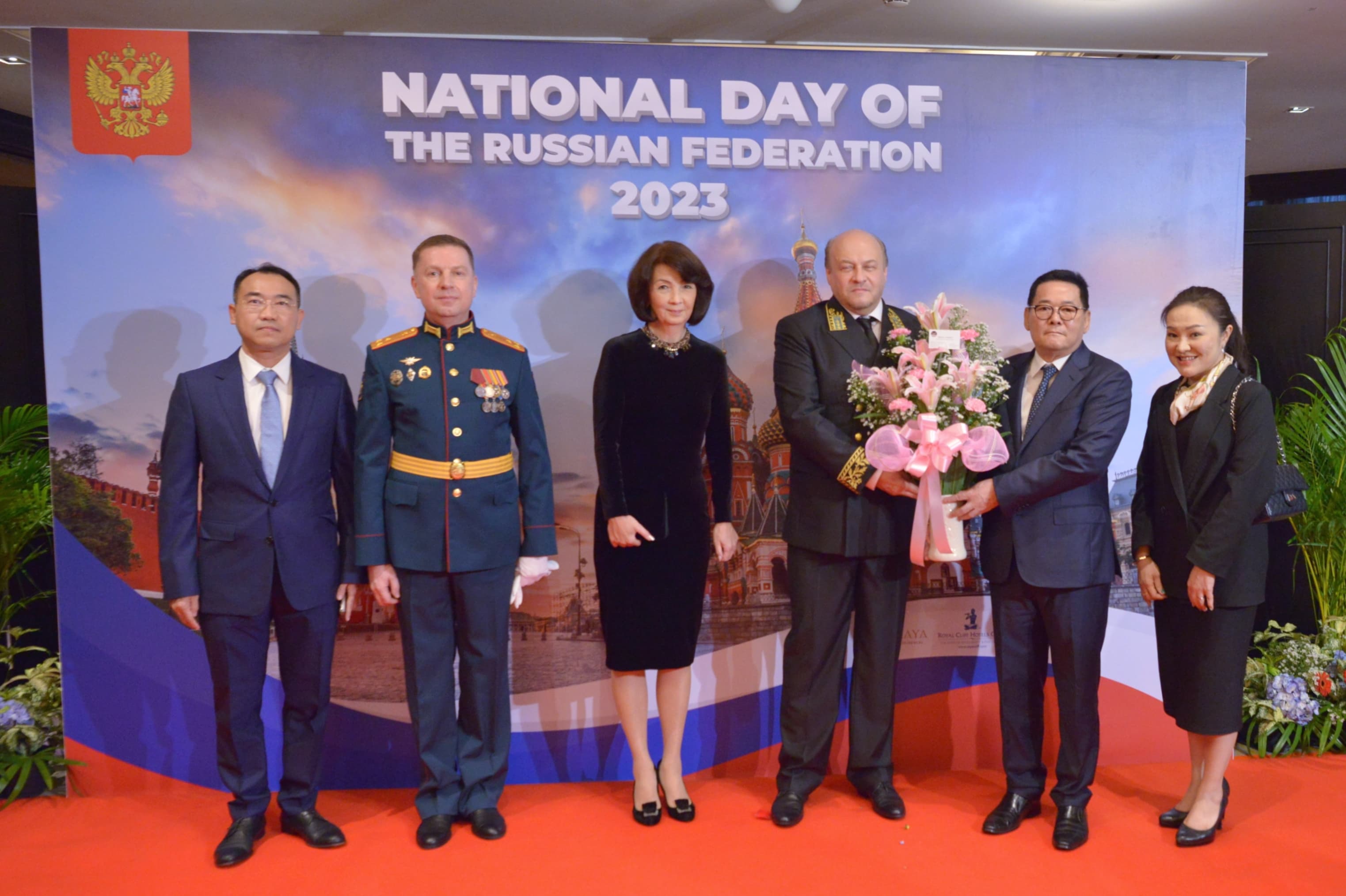 ผู้ช่วย รมว.กก. ร่วมแสดงความยินดีในโอกาสวันชาติของสหพันธรัฐรัสเซีย