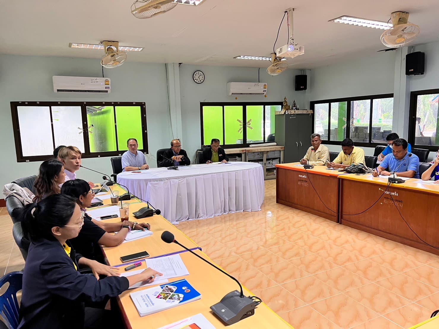 ปลัดกระทรวงการท่องเที่ยวและกีฬา ลงพื้นที่รับฟังความคิดเห็นผู้แทนชุมชนพรุควนเคร็ง และสำรวจเส้นทางท่องเที่ยวเชื่อมโยงทะเลน้อย ตามแผนปฏิบัติการเขตพัฒนาการท่องเที่ยวลุ่มน้ำทะเลสาบสงขลา