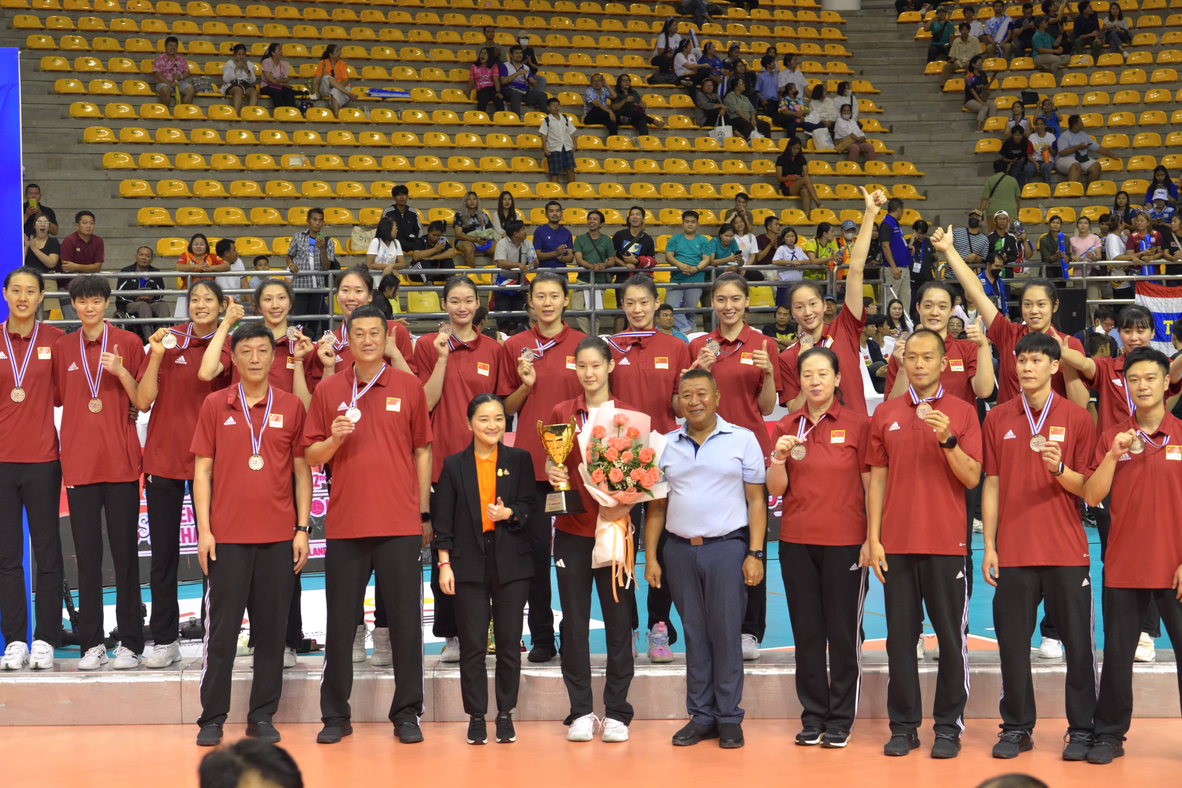 รมว.ท่องเที่ยวและกีฬา พร้อม ผู้ว่าการ กกท. ร่วมเชียร์วอลเลย์บอลหญิงทีมชาติไทย คว้าแชมป์เอเชีย สมัย3 ใน “วอลเลย์บอลหญิงชิงแชมป์เอเชีย 2023”