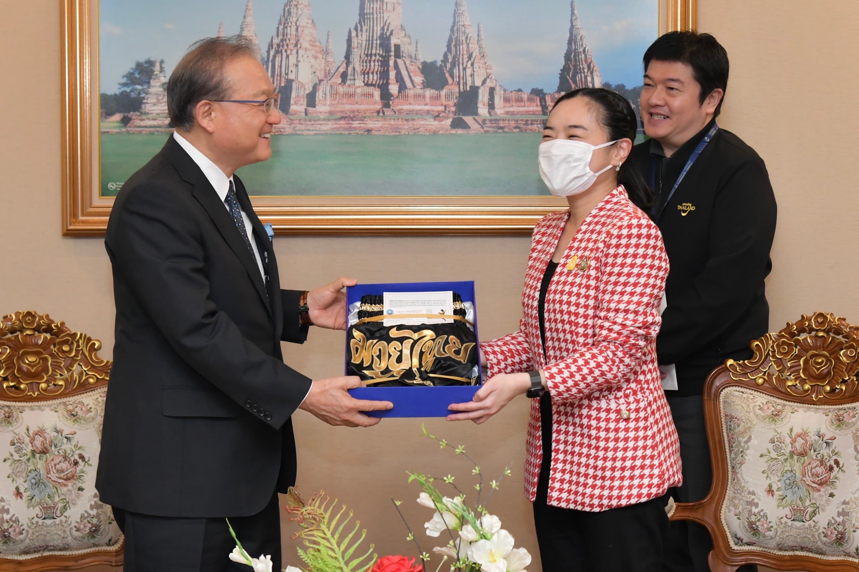 รมว.กก. เปิดโอกาสให้ นายมาซาฟุมิ ชุคุริ ประธานสถาบันวิจัยด้านการขนส่ง และการท่องเที่ยวญี่ปุ่น (JTTRI) เข้าเยี่ยมคารวะ