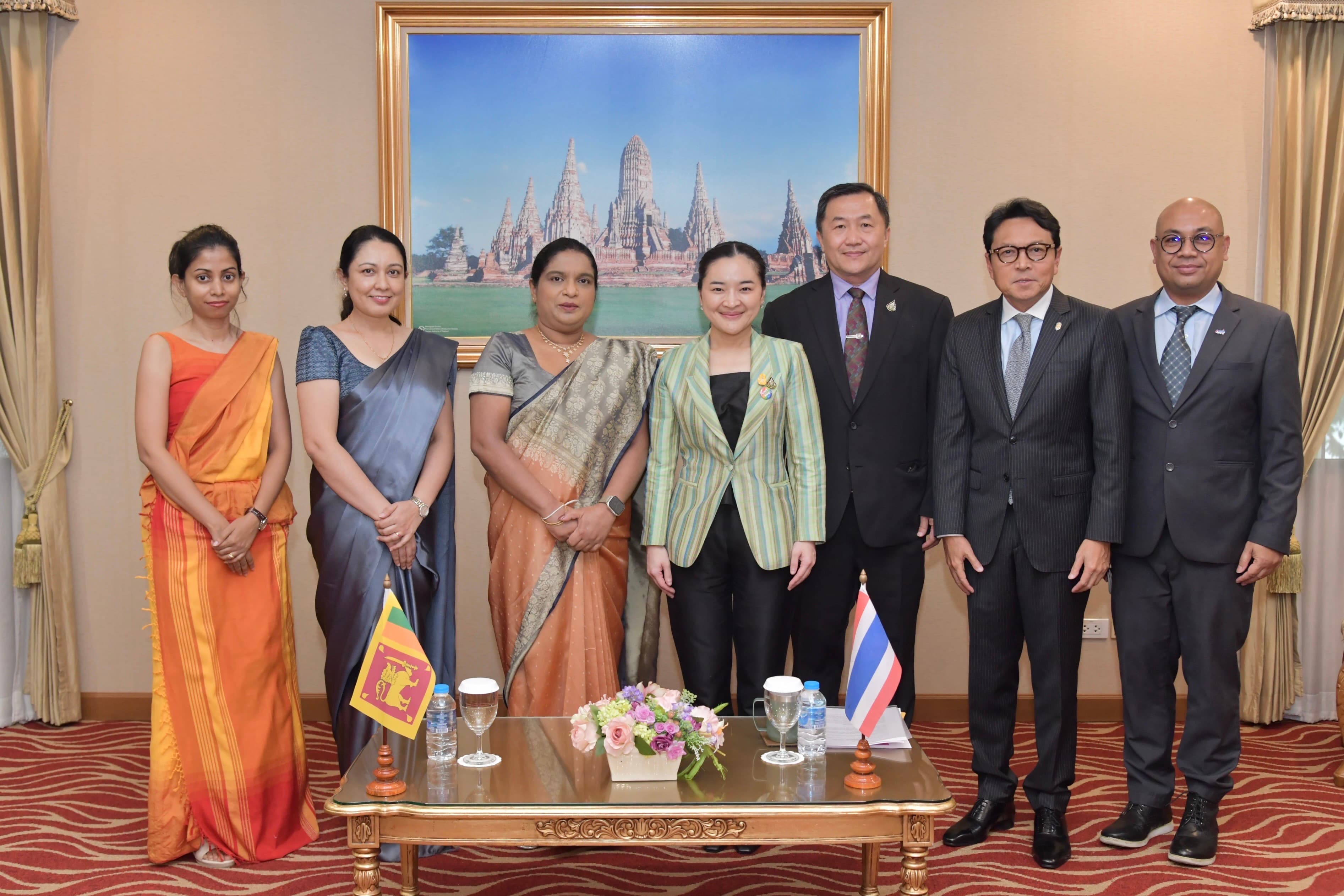 ออท.ศรีลังกาเข้าเยี่ยมคารวะรมว.กก. พร้อมจับมือผลักดันการท่องเที่ยวเชิงพระพุทธศาสนาและการแลกเปลี่ยนด้านการท่องเที่ยวสองทาง