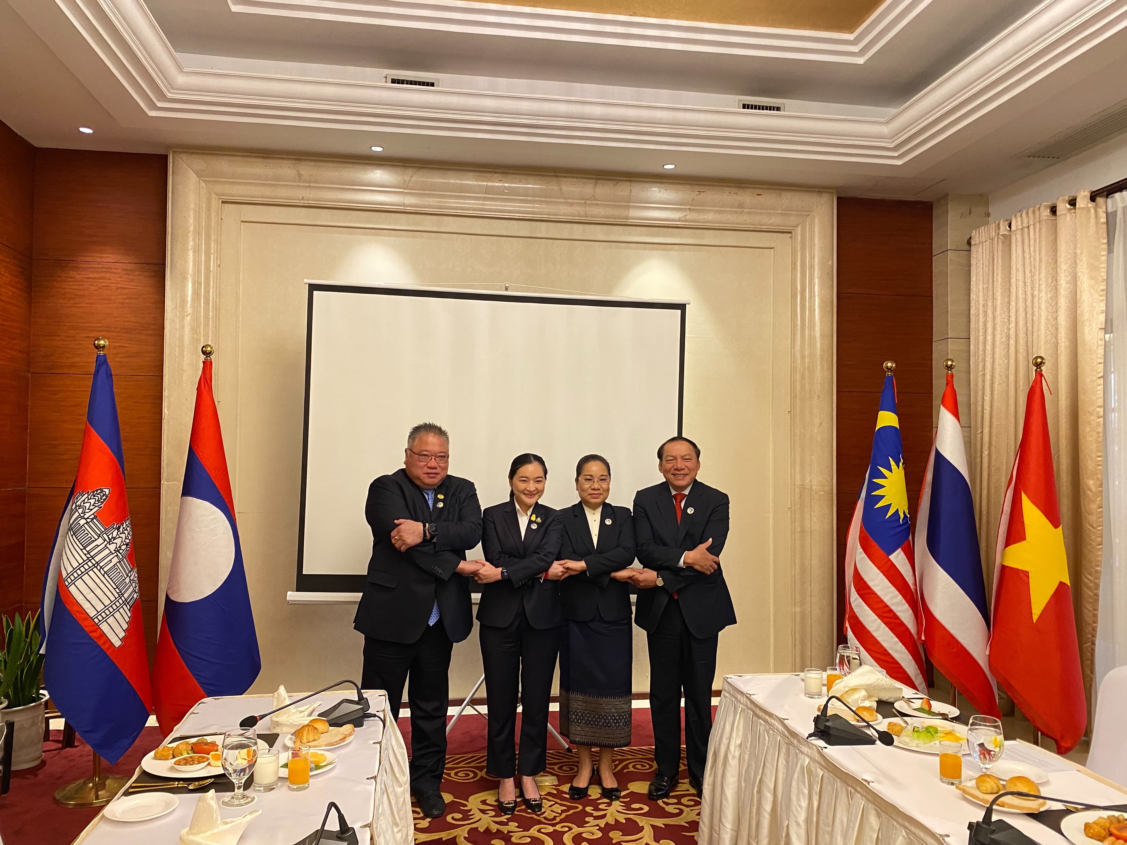 นางสาวสุดาวรรณ หวังศุภกิจโกศล รัฐมนตรีว่าการกระทรวงการท่องเที่ยวและกีฬา ได้เป็นเจ้าภาพจัด Working Breakfast 