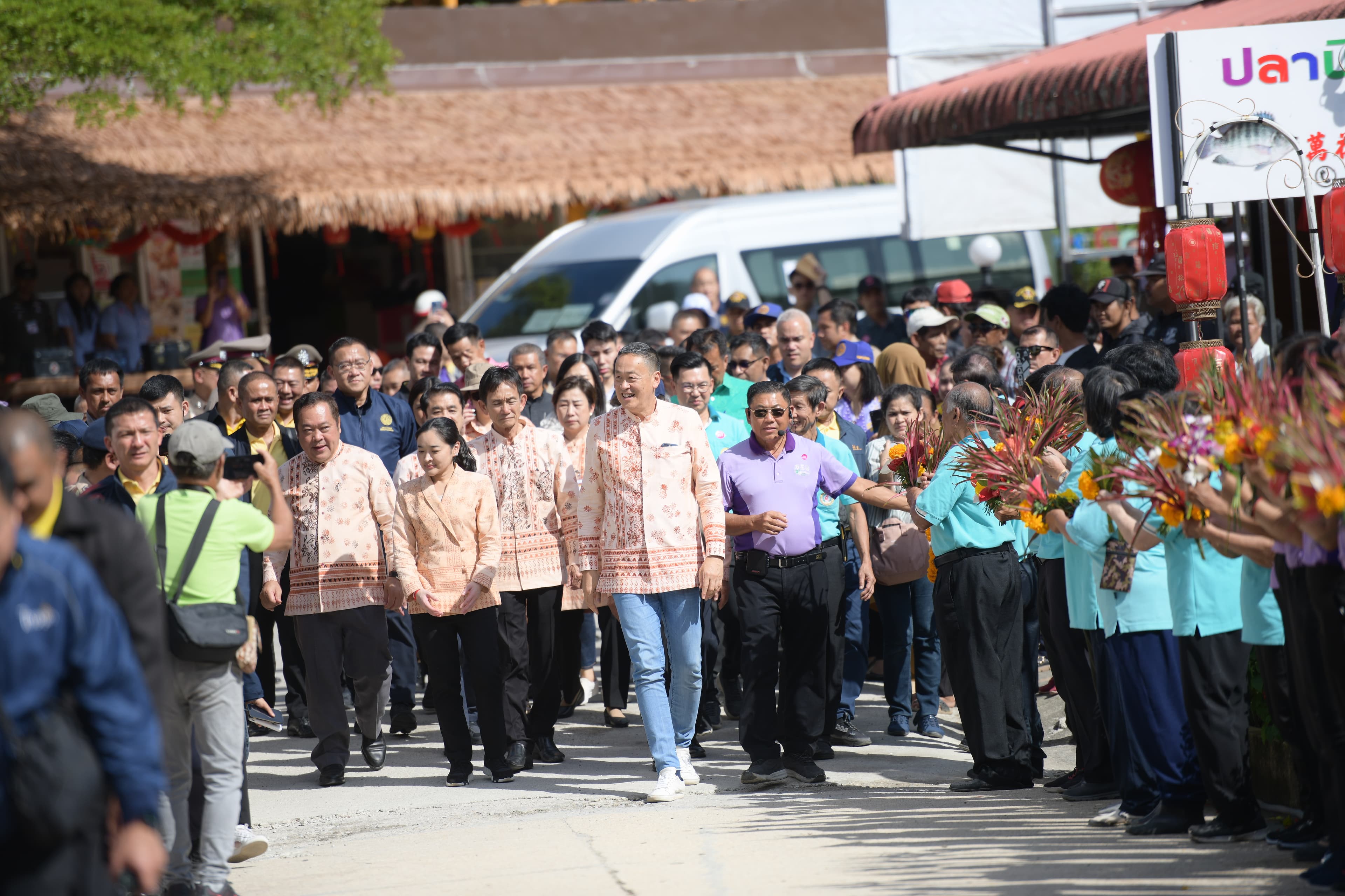 ร่วมกิจกรรม ณ สวนดอกไม้เมืองหนาวเบตง (สวนหมื่นบุปผา) ต.ตาเนะแมเราะ อ.เบตง จ.ยะลา