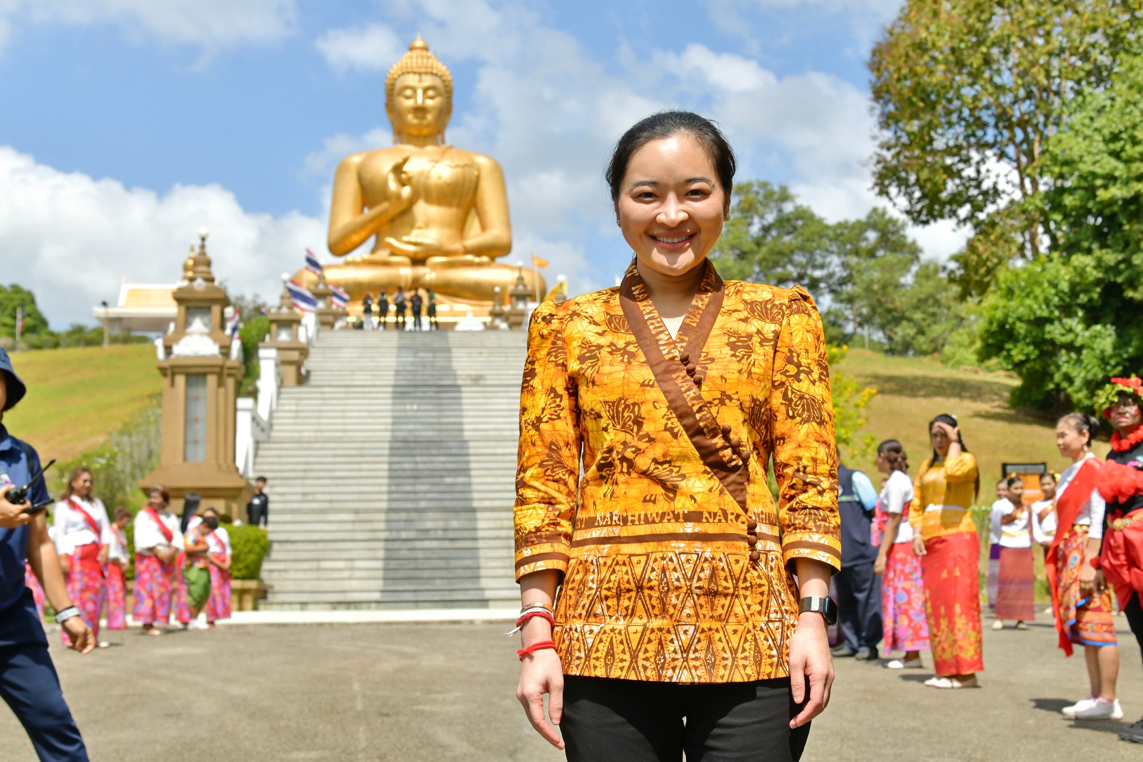 เดินทางถึง วัดเขากง ต.ลำภู อ.เมืองนราธิวาส