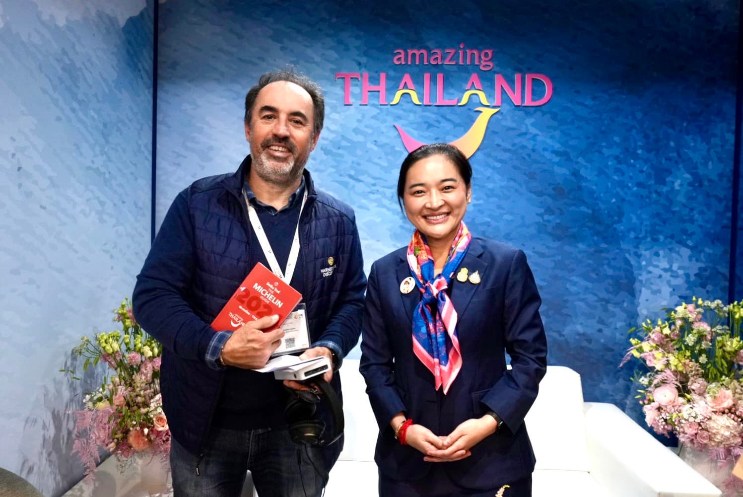 รมว.ปุ๋งตีฆ้องเรียกต่างชาติเที่ยวงานมหาสงกรานต์