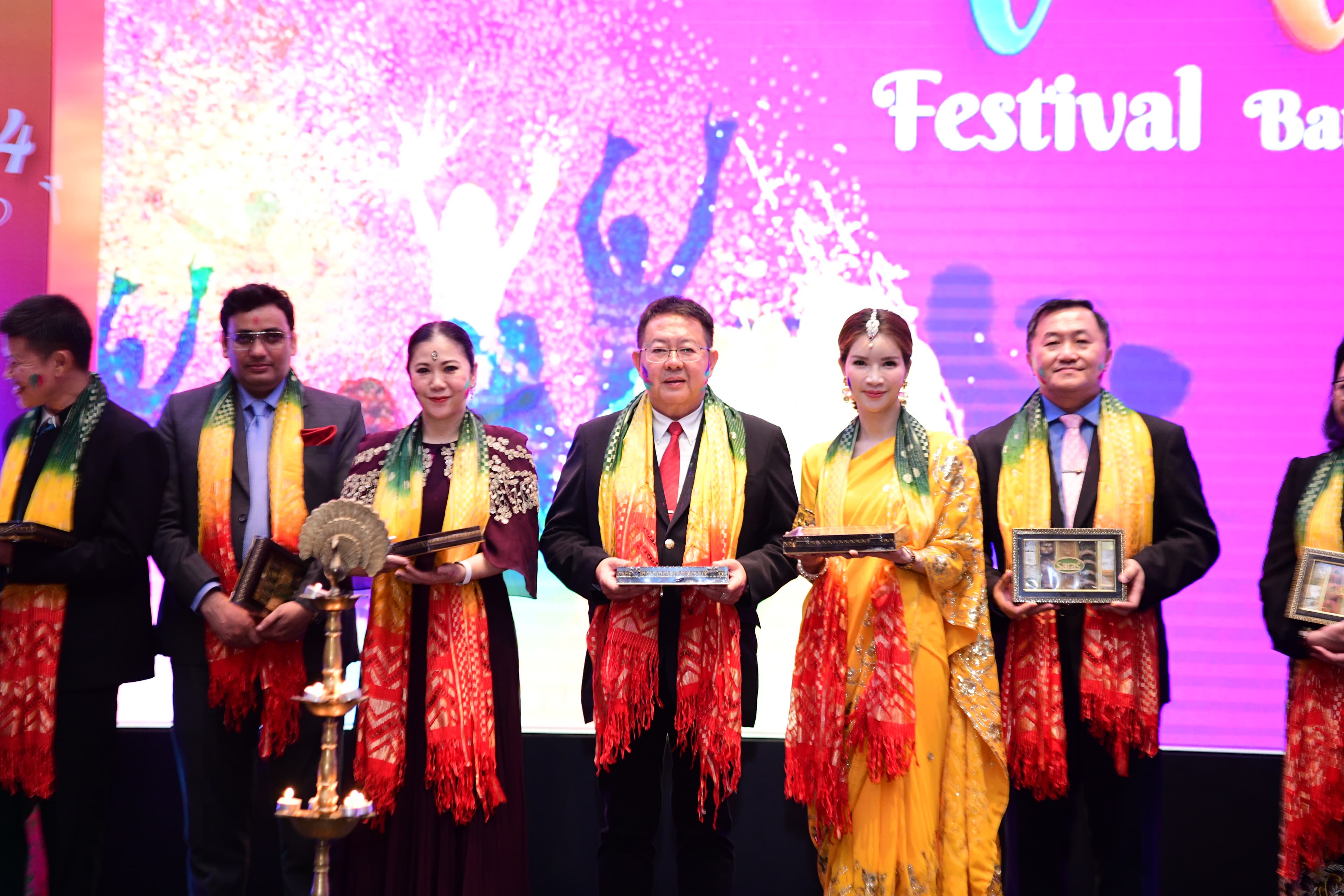 ททท. ร่วมกับสมาคมอินเดียแห่งประเทศไทย ต้อนรับผู้ประกอบการท่องเที่ยวตลาดอินเดียกว่า 120 ราย ปลุกกระแสการท่องเที่ยวไทยในเทศกาล Holi Festival กระตุ้นนักท่องเที่ยวถึงเป้า 2.5 ล้านคน