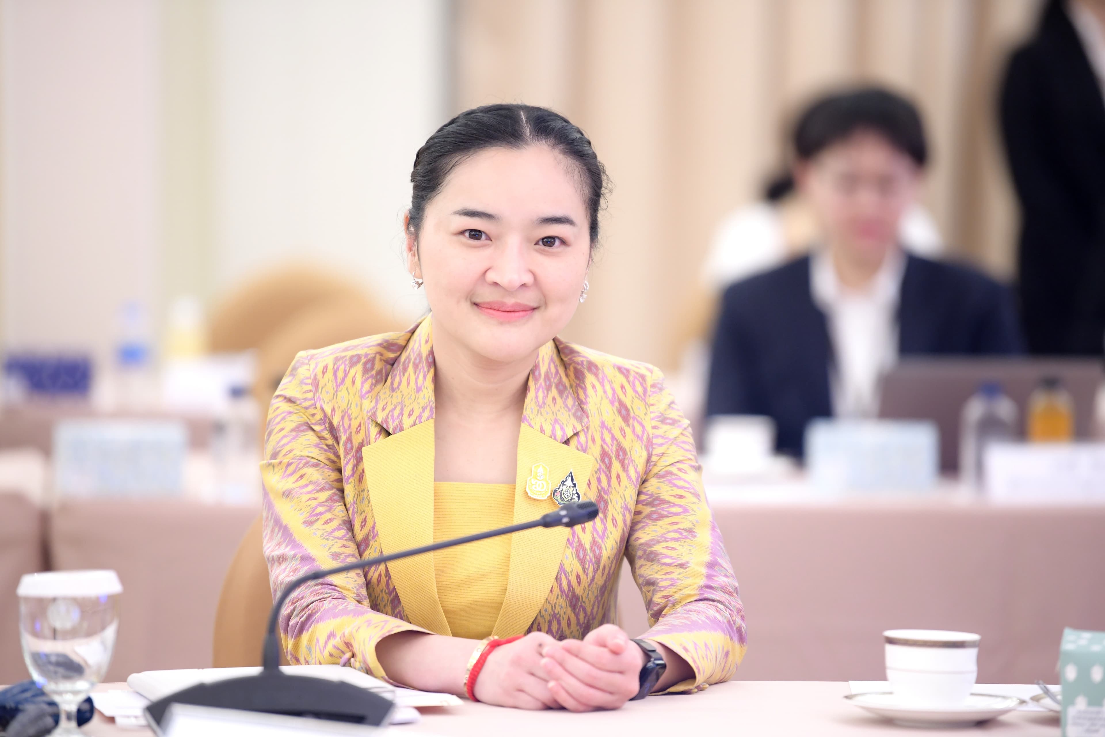 รมว.สุดาวรรณ ร่วมการประชุมคณะกรรมการยุทธศาสตร์ซอฟต์พาวเวอร์แห่งชาติ ครั้งที่ 2/2567 รับมอบนโยบาย 3 ข้อ ให้คณะกรรมการฯ เน้นย้ำการใช้งบประมาณให้คุ้มค่า เกิดประโยชน์สูงสุด