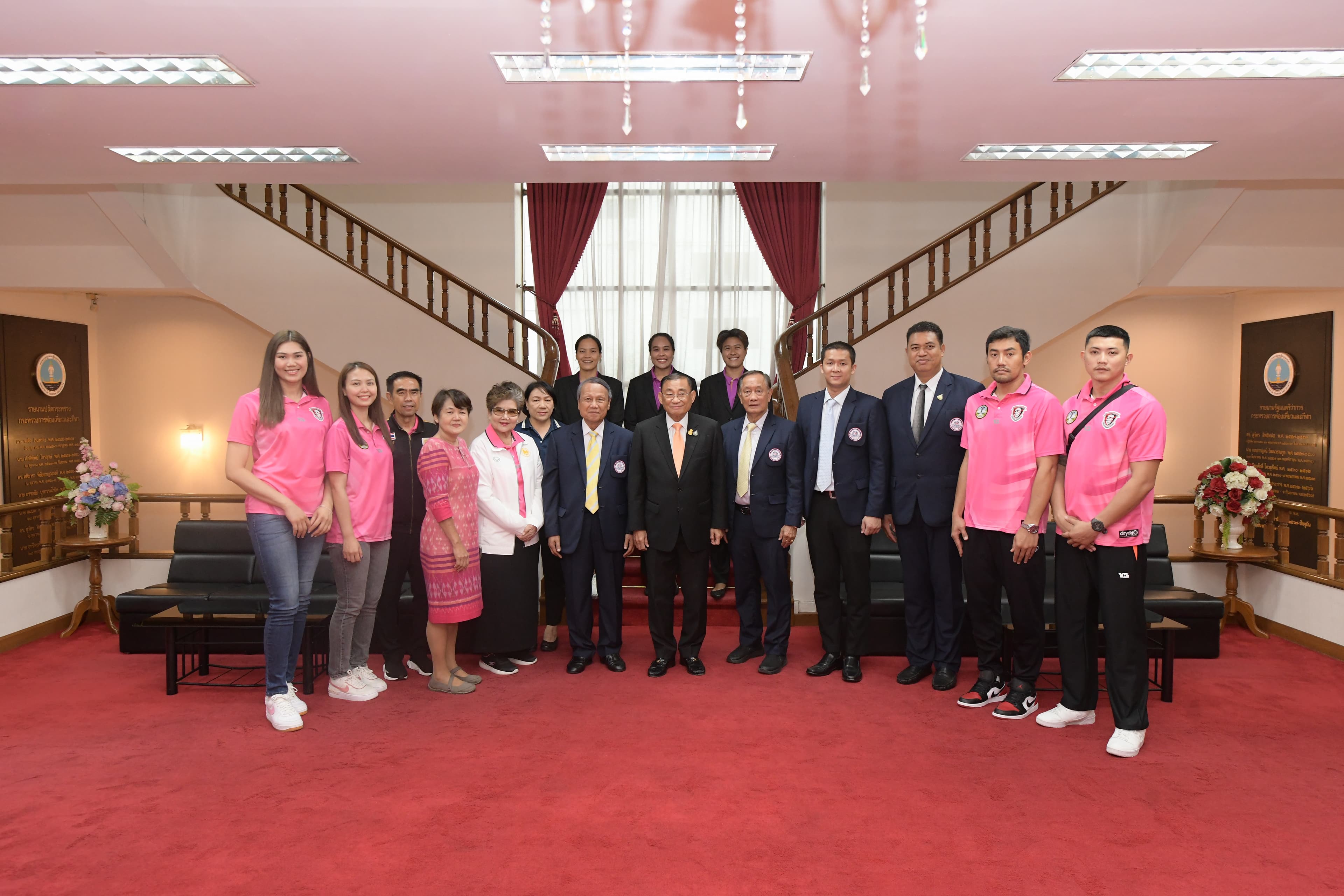 รมว.เสริมศักดิ์ เปิดโอกาสให้สมาคมวอลเลย์บอลแห่งประเทศไทย เข้าพบ