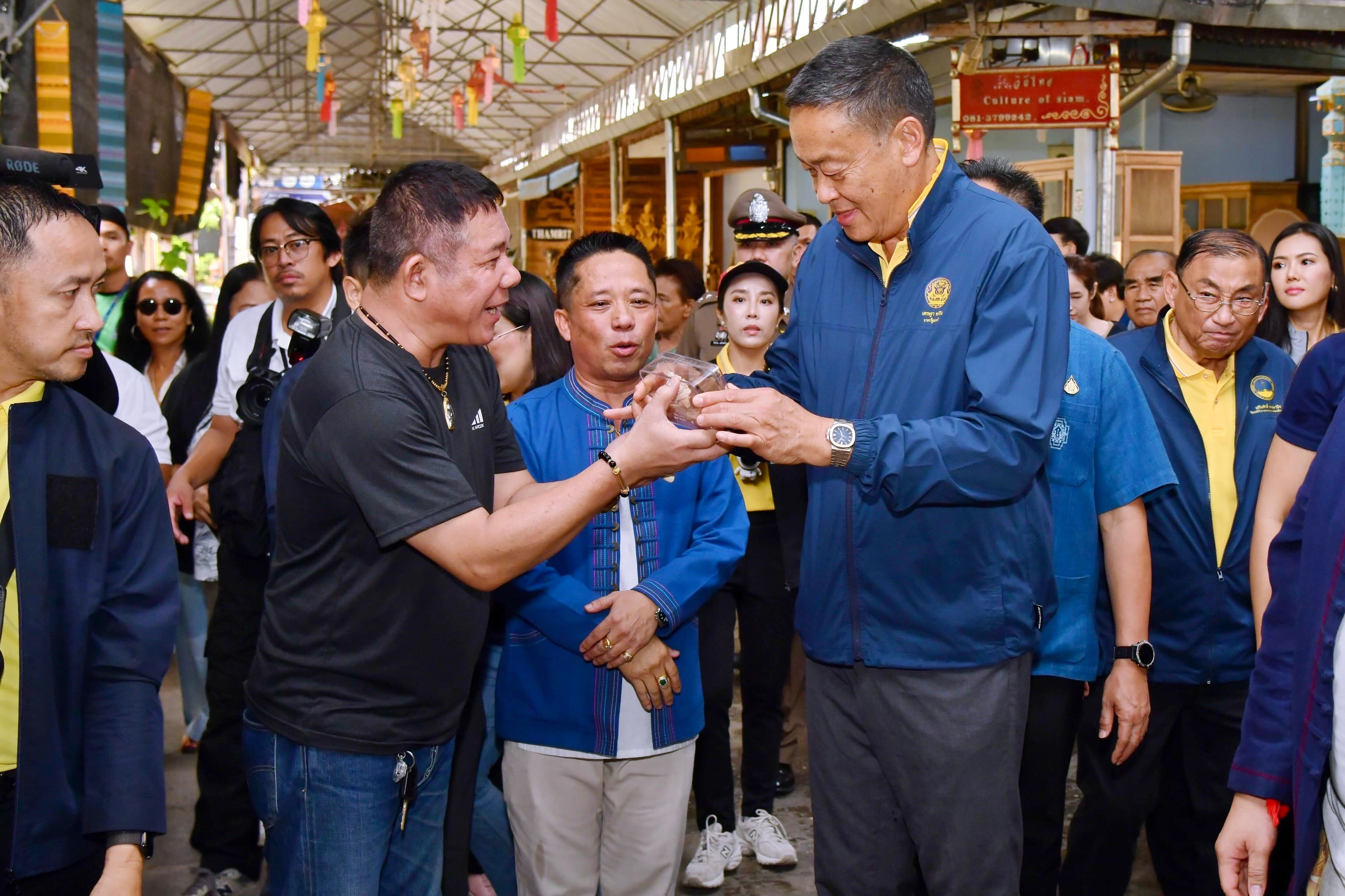 รมว.ท่องเที่ยวและกีฬา ร่วมลงพื้นที่สถานที่ท่องเที่ยว "บ้านถวาย" และเยี่ยมชมโครงการคลองสวยน้ำใส คนไทยมีสุข