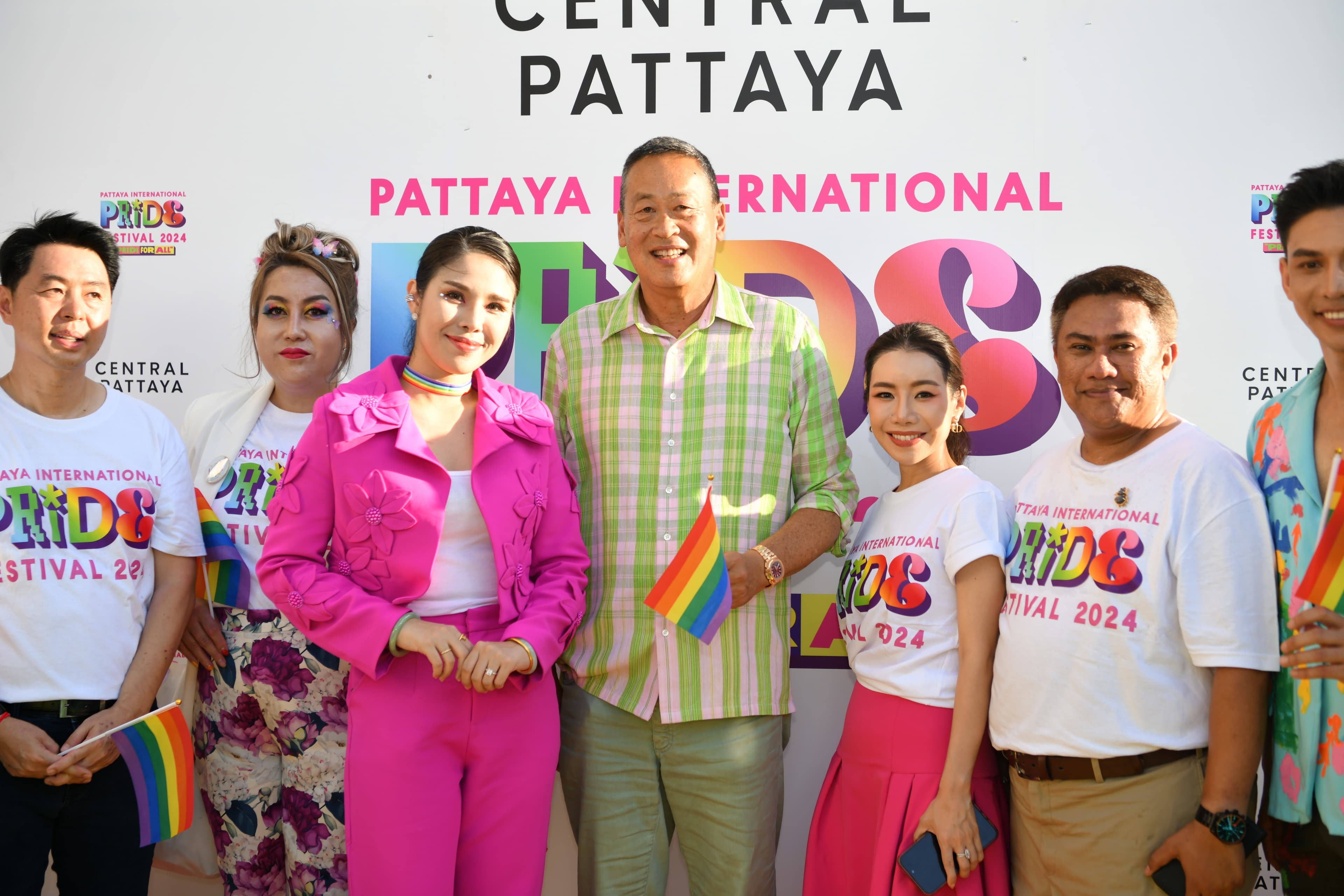 เลขาฯ เพ็ญพิสุทธิ์ ร่วมงาน Pattaya International Pride Festival 2024