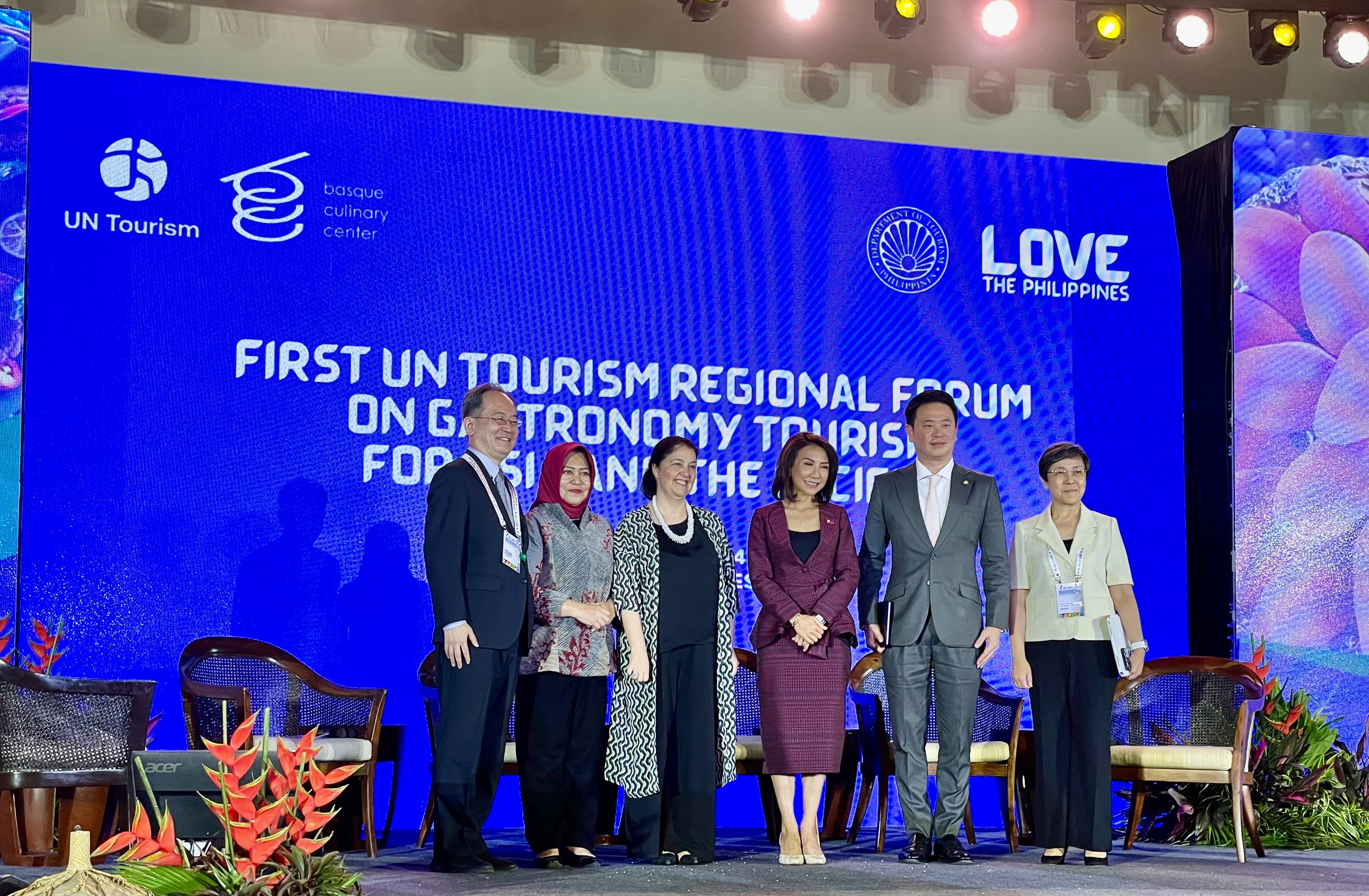 ผช.รมว จักรพล ร่วมเสวนารัฐมนตรีท่องเที่ยว UN Tourism  “การส่งเสริมนโยบายเพื่อขับเคลื่อนแผนงานสำหรับการท่องเที่ยวเชิงอาหาร ” ณ เมืองเซบู ฟิลิปปินส์ !!