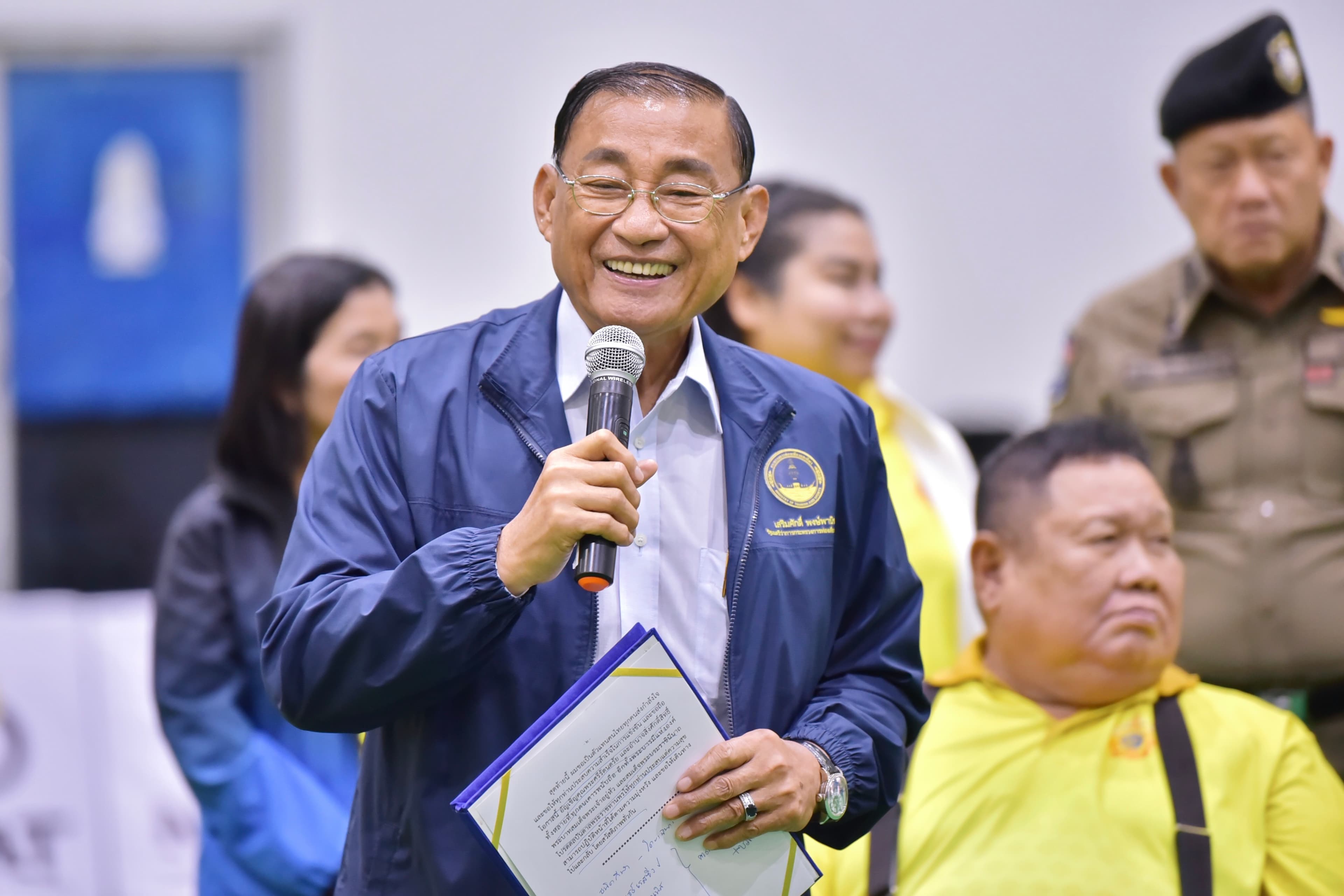 ให้กำลังใจ นักกีฬาคนพิการทีมชาติไทย ในการเข้าร่วมการแข่งขันกีฬาพาราลิมปิกเกมส์ ครั้งที่ 17 ณ กรุงปารีส ฝรั่งเศส