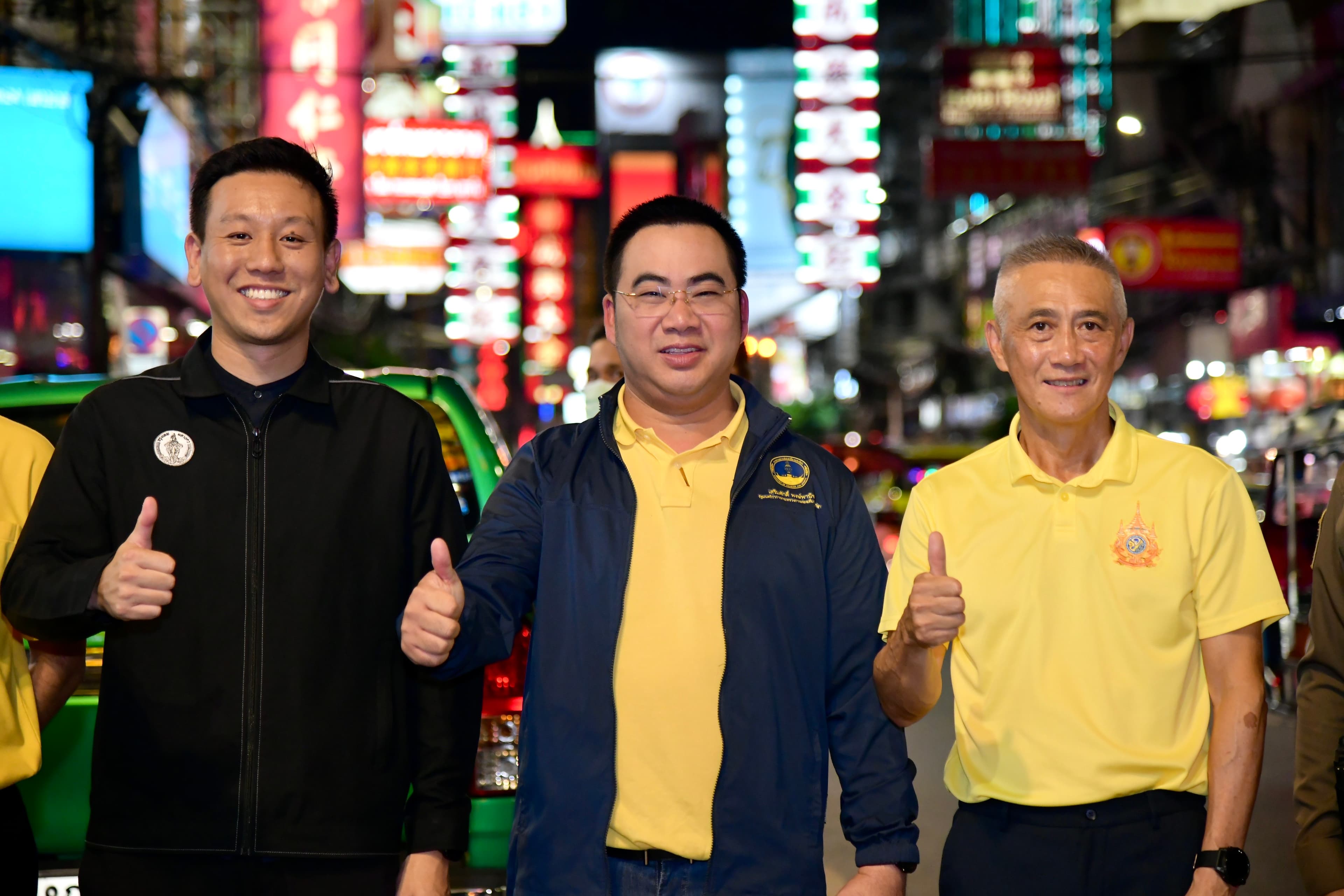 "พลภูมิ ผู้ช่วยรัฐมนตรีท่องเที่ยว" ควง  ศานนท์ รองผู้ว่าราชการกรุงเทพมหานคร ลุย "เยาวราช"  เตรียมพัฒนาและยกระดับถนนเยาวราชให้เป็นแหล่งท่องเที่ยวสำคัญระดับโลก