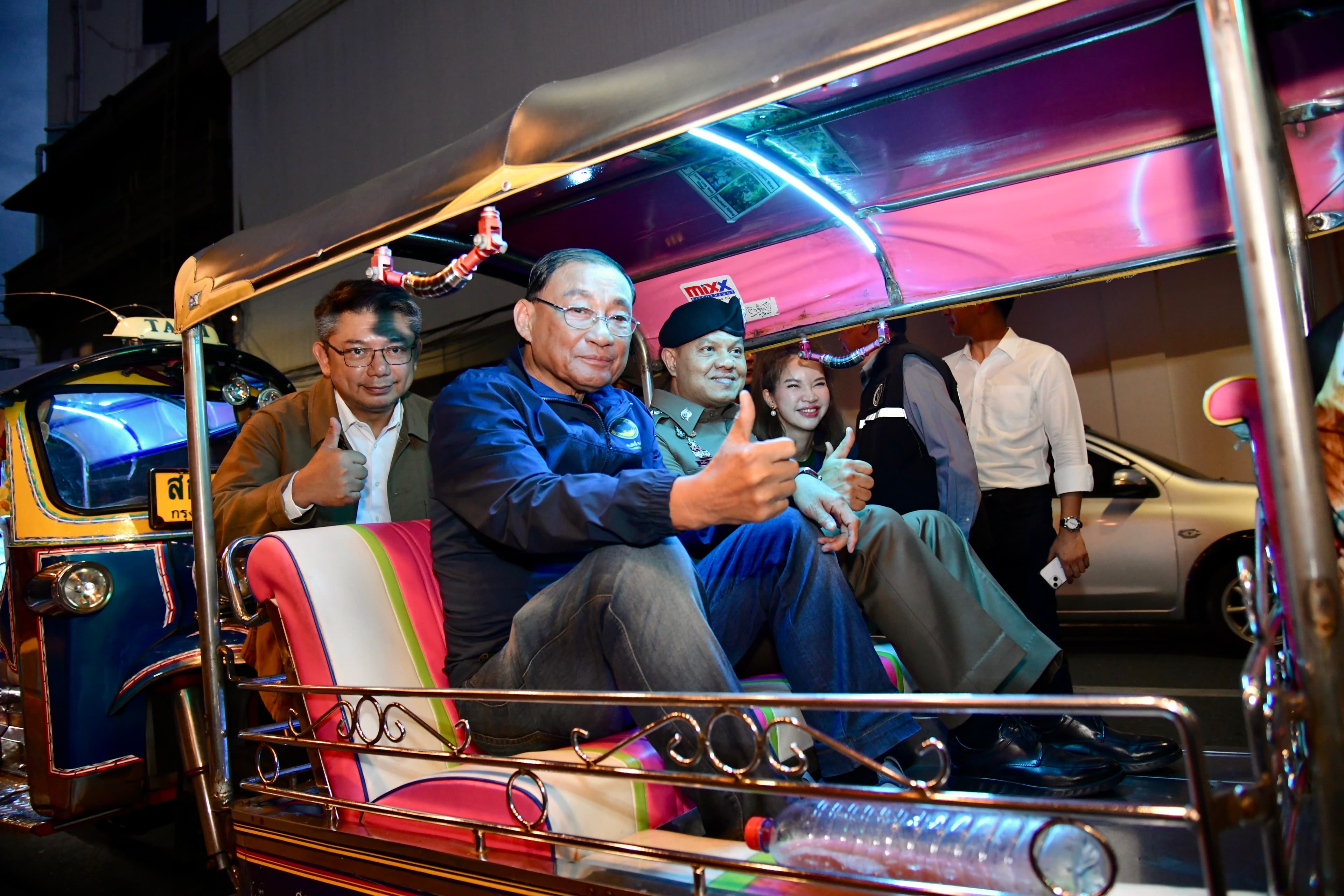 รมว.เสริมศักดิ์ สร้างความเชื่อมั่น ย่านเยาวราชพร้อมรับ นทท.เพิ่ม หลัง MV ลิซ่า กระฉ่อนโลก