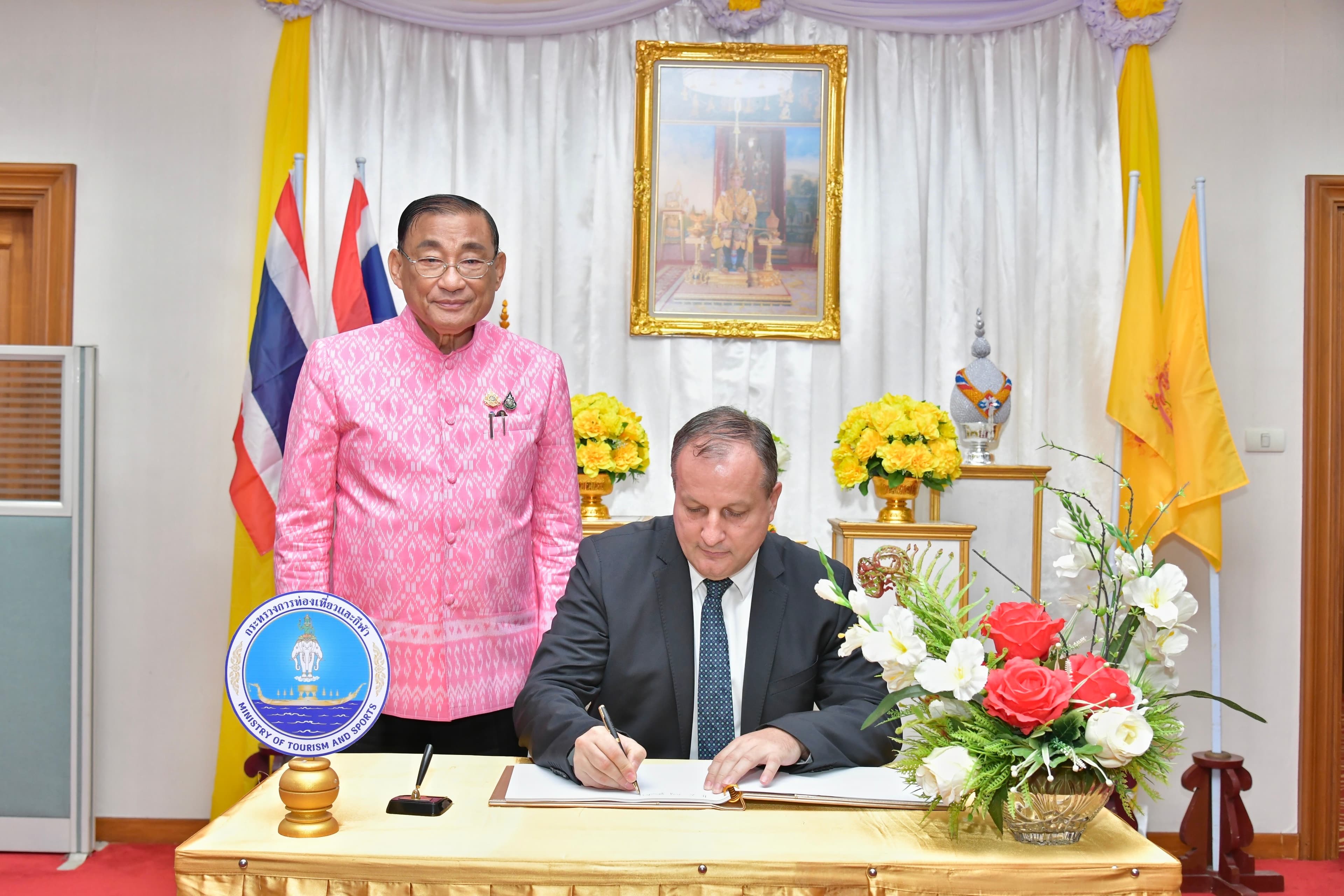 ทูตฮังการีพบ รมว.กก. สานความร่วมมือการท่องเที่ยวและกีฬา ไทย-ฮังการี