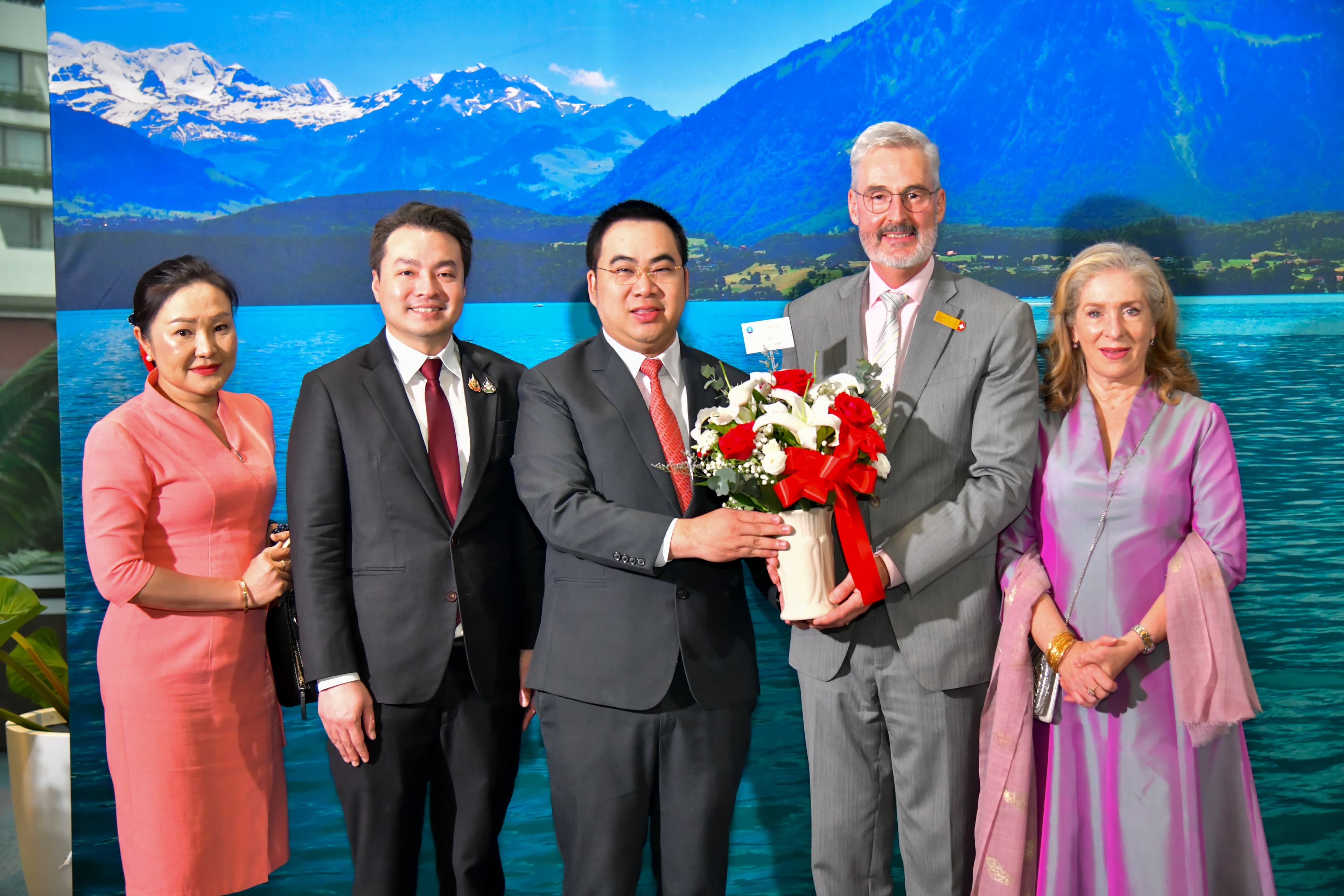 “งานเฉลิมฉลองวันชาติสวิสเซอร์แลนด์“