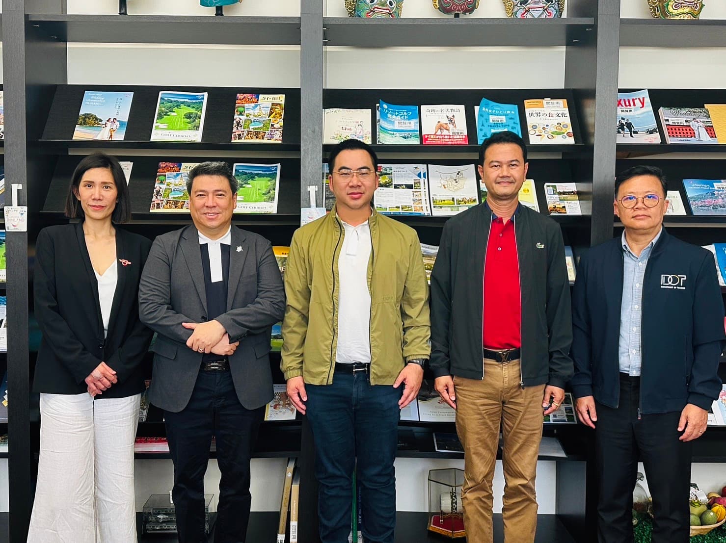 "รมว.เสริมศักดิ์ มอบ "ผู้ช่วยฯ พลภูมิ "กระตุ้น ททท.โตเกียว หวังดึง นักท่องเที่ยวญี่ปุ่นเข้าไทยทะลุ 1 ล้านคนในปี 67นี้