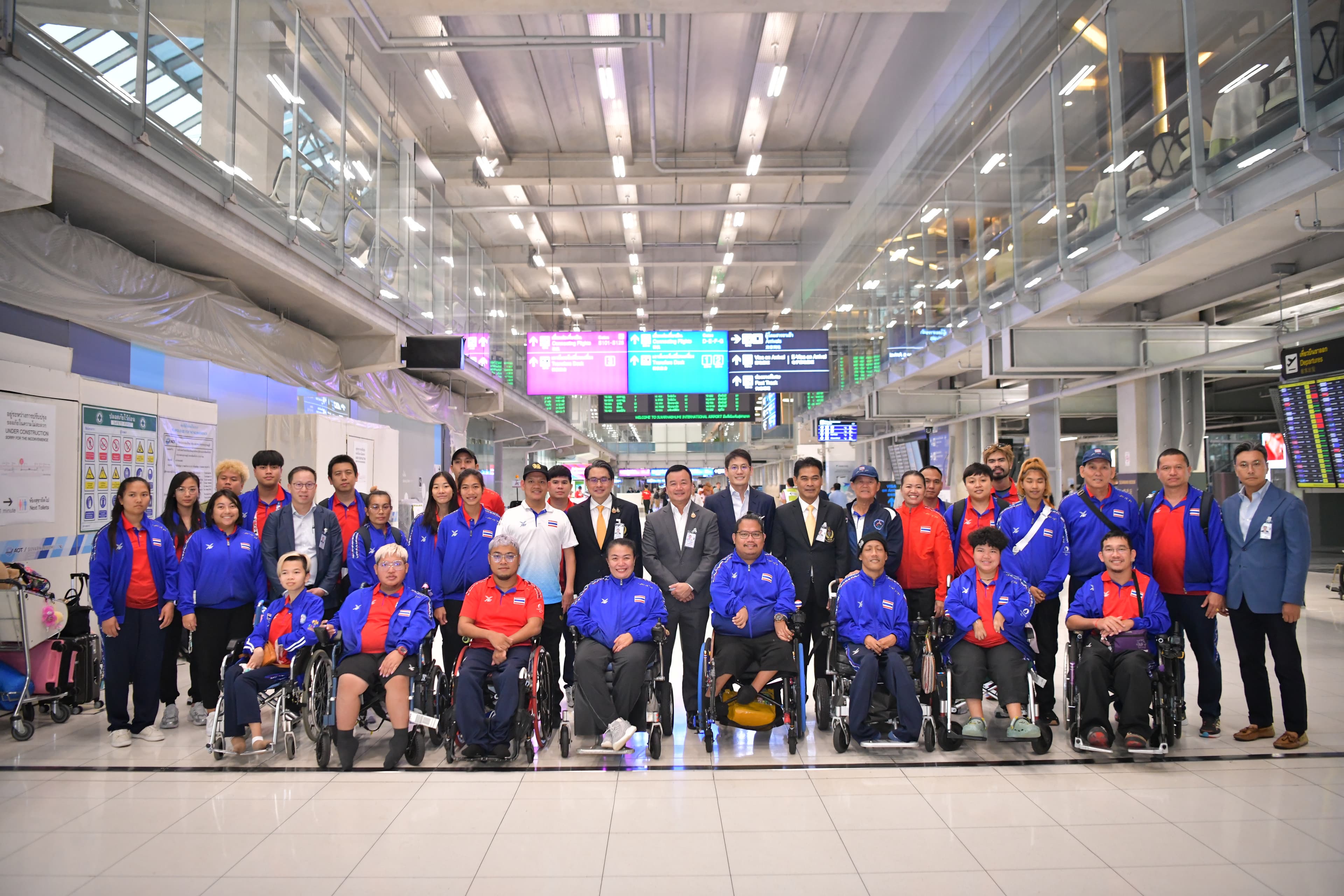 “รมว.สรวงศ์” นำทีมต้อนรับฮีโร่พาราลิมปิกไทย ชุดแรก หลังคว้าชัยในการแข่งขันครั้งที่ 17 ณ กรุงปารีส