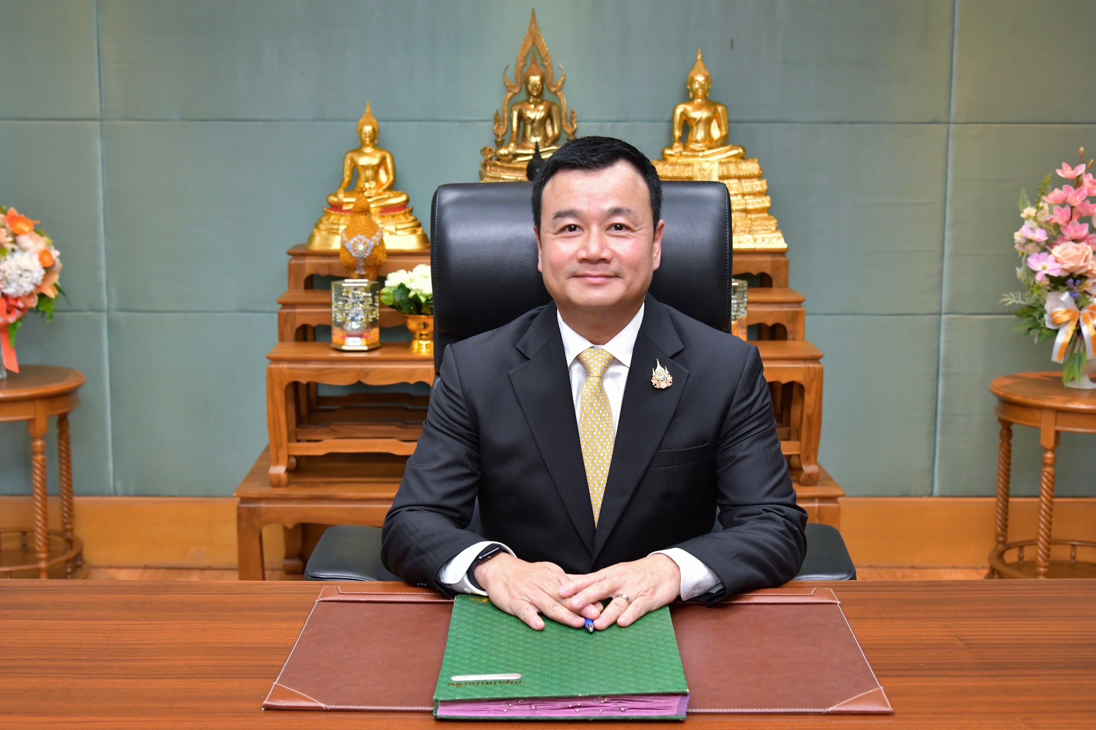 นายสรวงศ์ เทียนทอง รับตำแหน่ง รมว.ท่องเที่ยวและกีฬา  มุ่งส่งเสริมอุตสาหกรรมท่องเที่ยวและกีฬาไทยสู่เวทีโลก