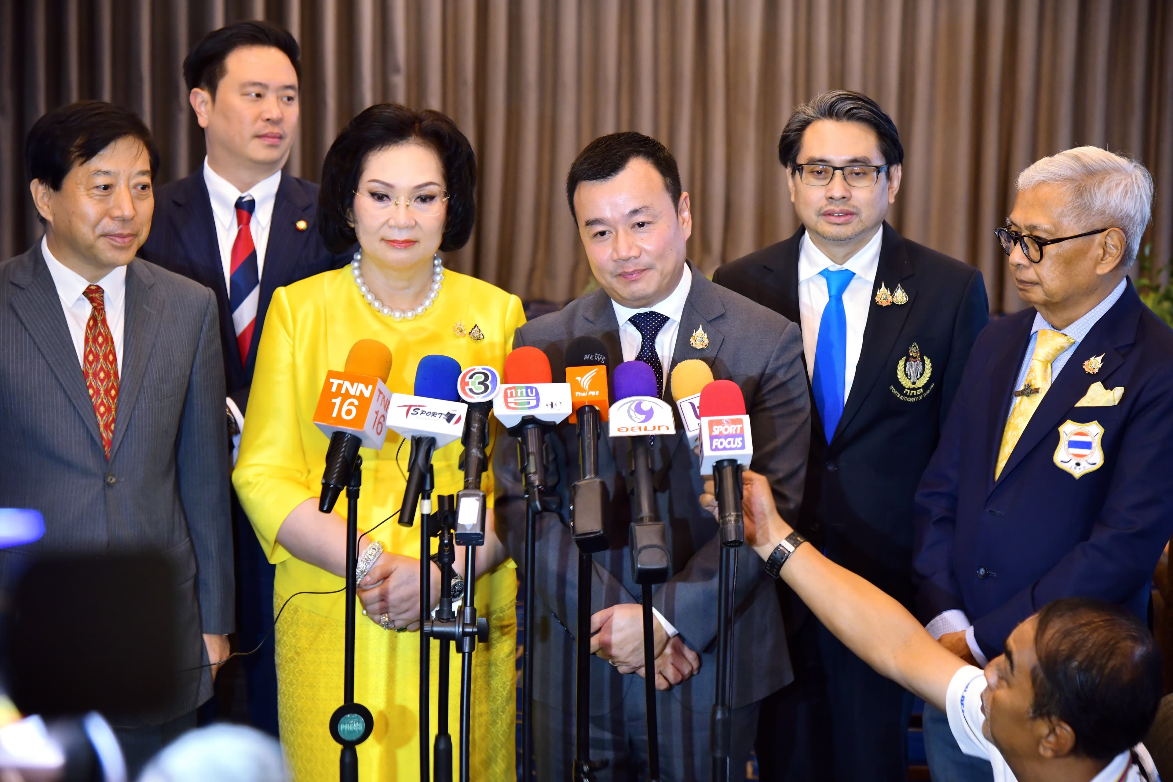 รมว.สรวงศ์ เทียนทอง ร่วมแถลงข่าวการแข่งขันฮอกกี้น้ำแข็งกระชับมิตร ระหว่างไทย-จีน เสริมสร้างความสัมพันธ์ระดับนานาชาติ