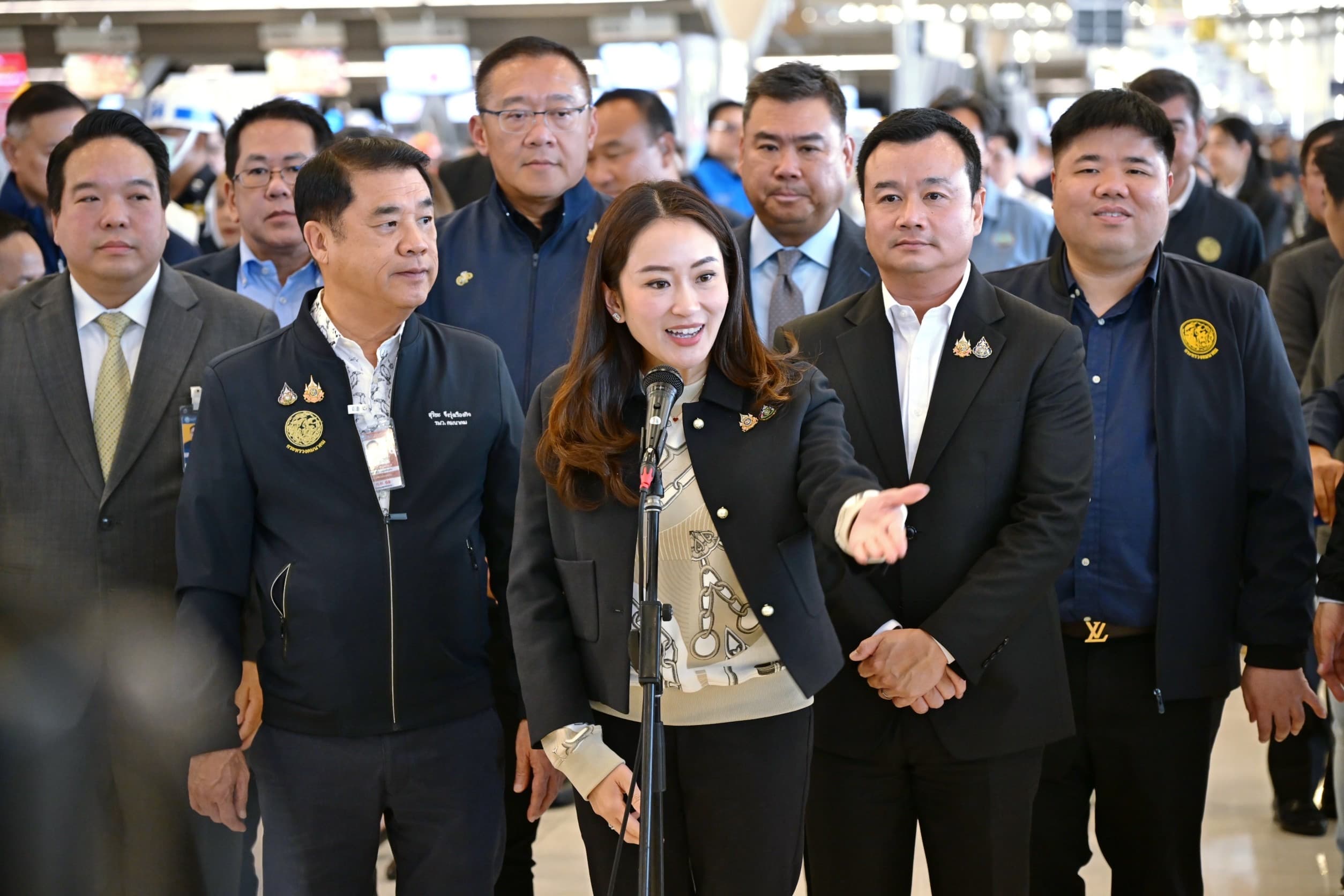 รัฐมนตรีว่าการกระทรวงการท่องเที่ยวและกีฬา ยืนยันพร้อมรองรับนักท่องเที่ยวช่วงไฮซีซั่น ผลจากนโยบายฟรีวีซ่าดันยอดนักท่องเที่ยวเพิ่ม 140%