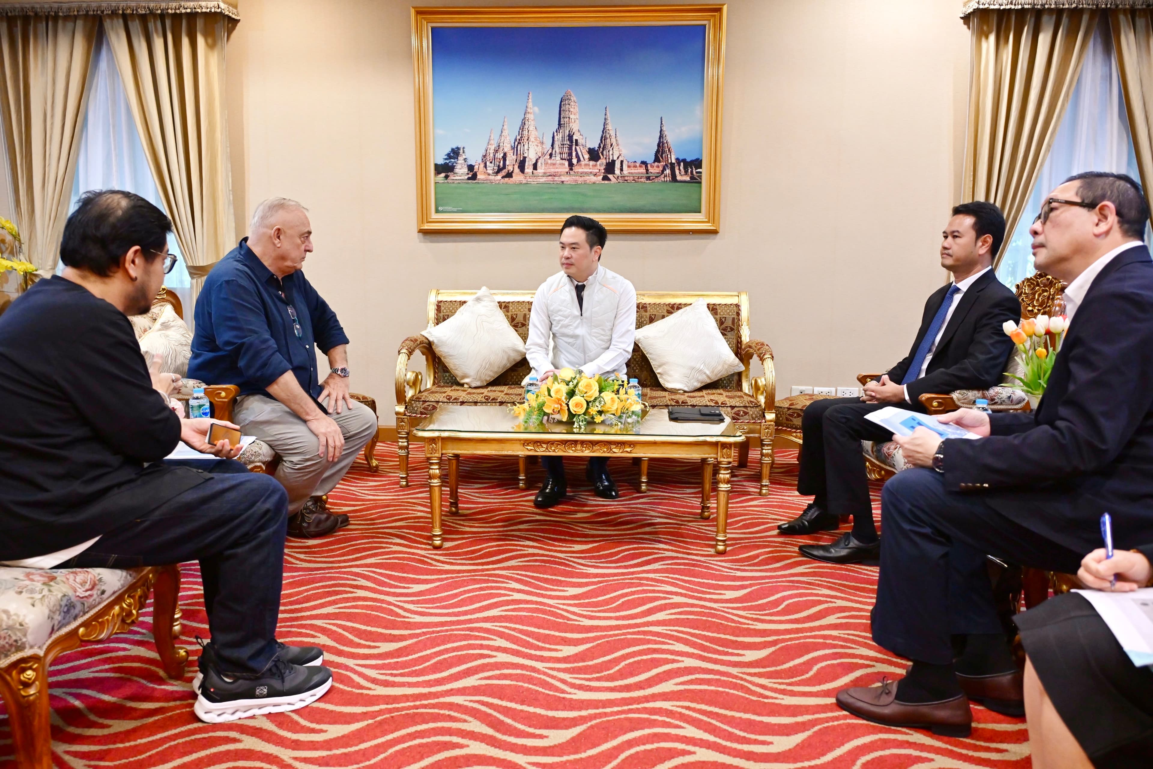 ผู้ช่วยรัฐมนตรีกระทรวงการท่องเที่ยวและกีฬา ร่วมหารือภาคเอกชน ผลักดันไทยสู่ศูนย์กลางจัดแสดงสินค้าระดับโลก