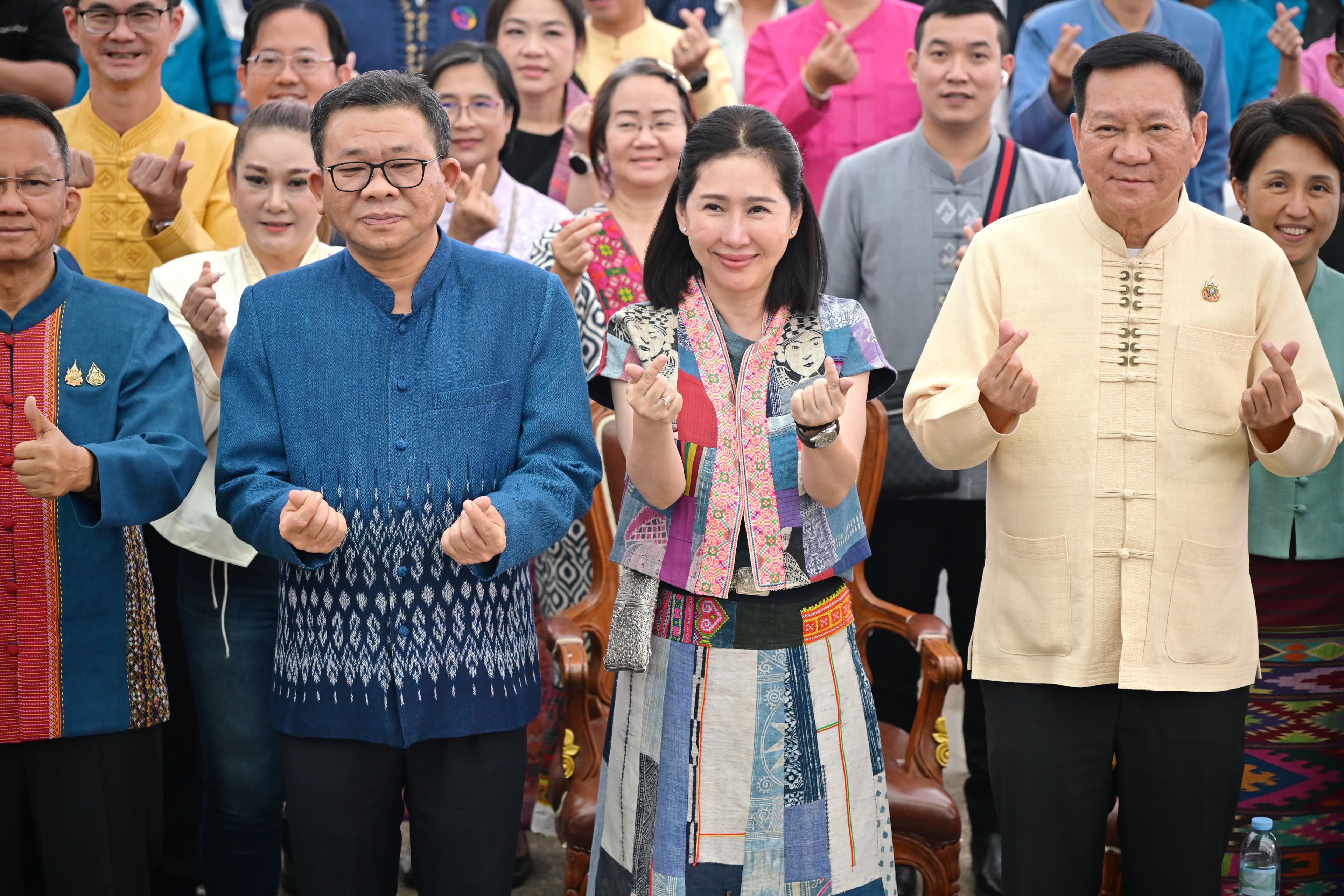 ปลัดกระทรวงการท่องเที่ยวและกีฬาประกาศทิศทางความร่วมมือการส่งเสริมการท่องเที่ยวระหว่างกระทรวงการท่องเที่ยวและกีฬา และกระทรวงสาธารณสุข ภายใต้นโยบายการส่งเสริมเศรษฐกิจสุขภาพ “ท่องเที่ยว สุขภาพดี รวมพล 100 ร้าน มาตรฐานสาธารณสุข ล้านนา R1