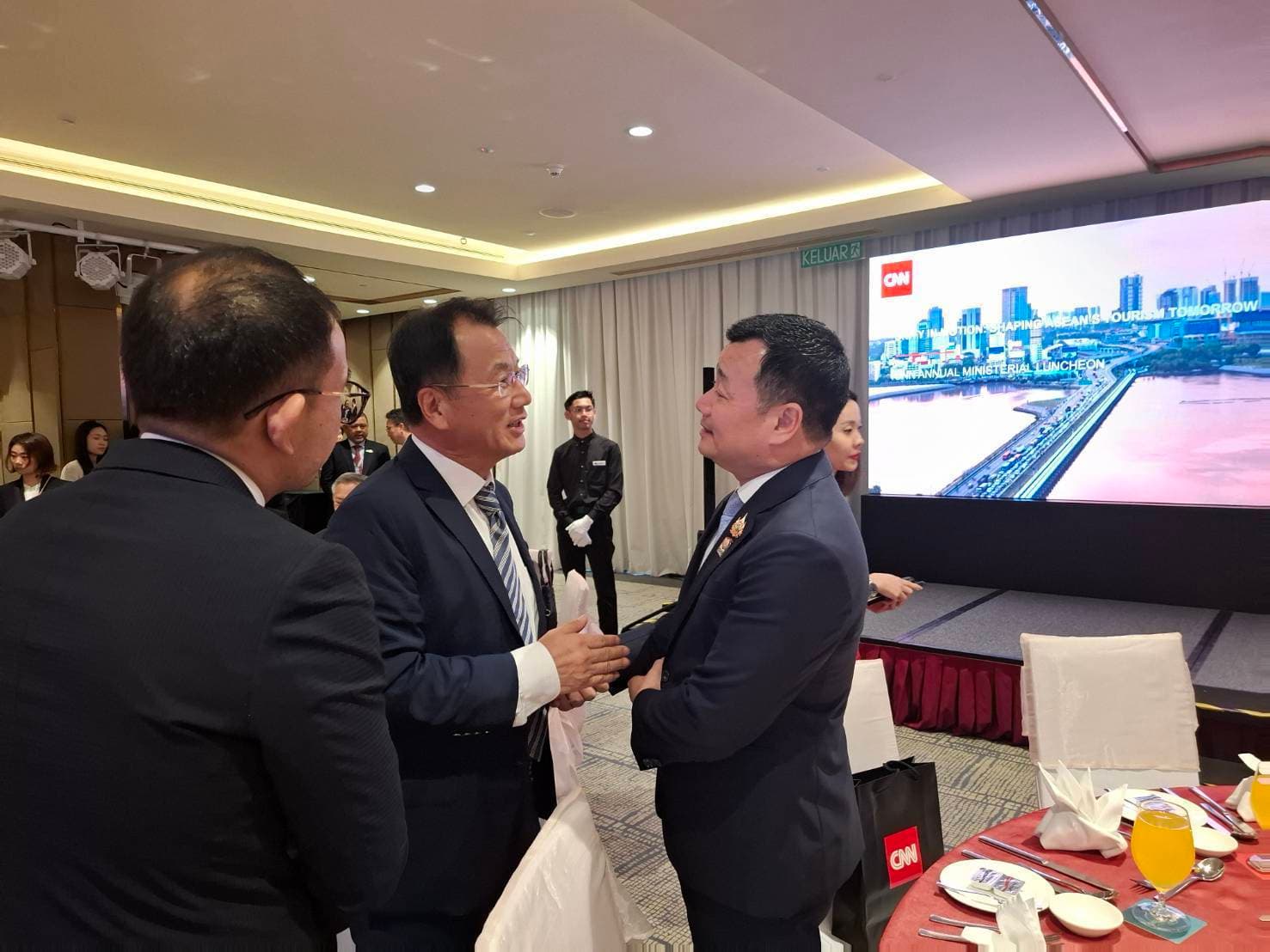 รมว.กก. พร้อมด้วยรมว.ท่องเที่ยวอาเซียนร่วมงาน Minister Luncheon ของสื่อดังระดับโลก “CNN”