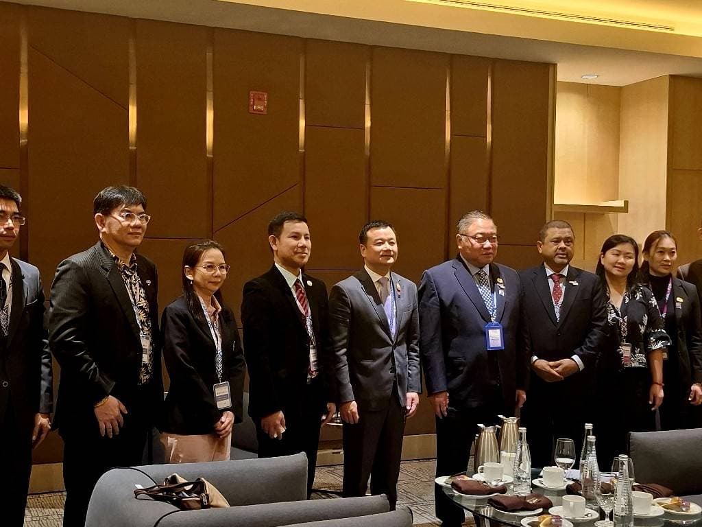 รมต.ท่องเที่ยวและกีฬา พบรมต.ทท.มาเลเซีย  ย้ำความพร้อมของไทยในการเป็นเจ้าภาพการประชุม คทง. ท่องเที่ยว ไทย - มาเลเซีย