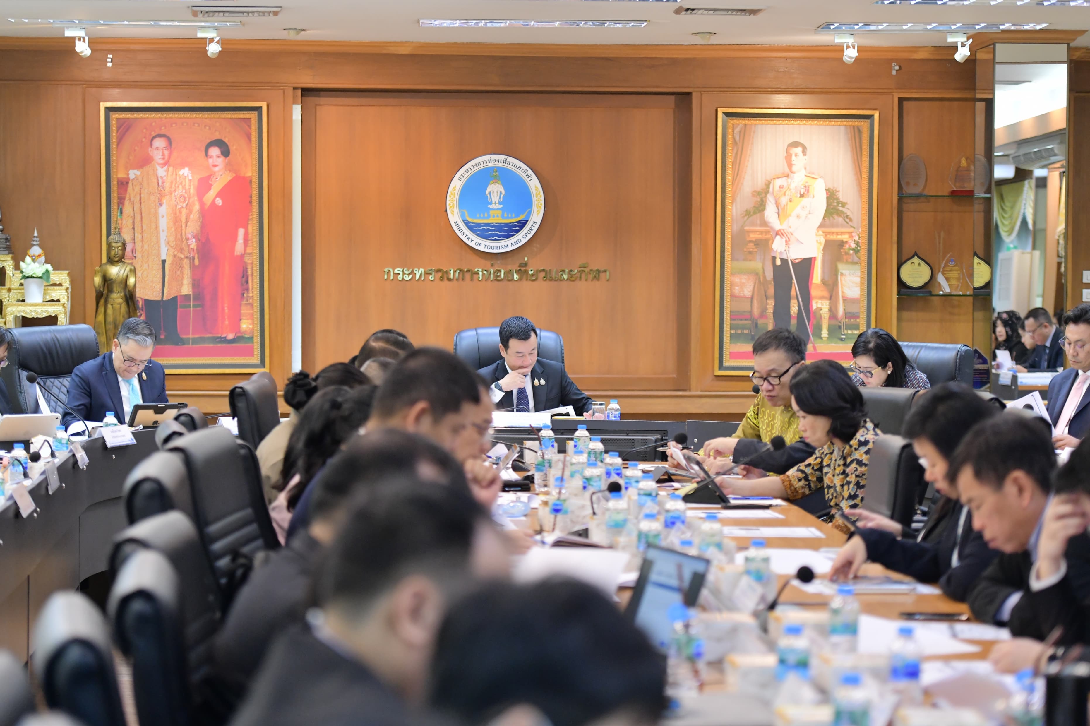 รมว.ท่องเที่ยวและกีฬา มอบนโยบายจุดเน้นการจัดทำงบประมาณรายจ่ายปี 2569
