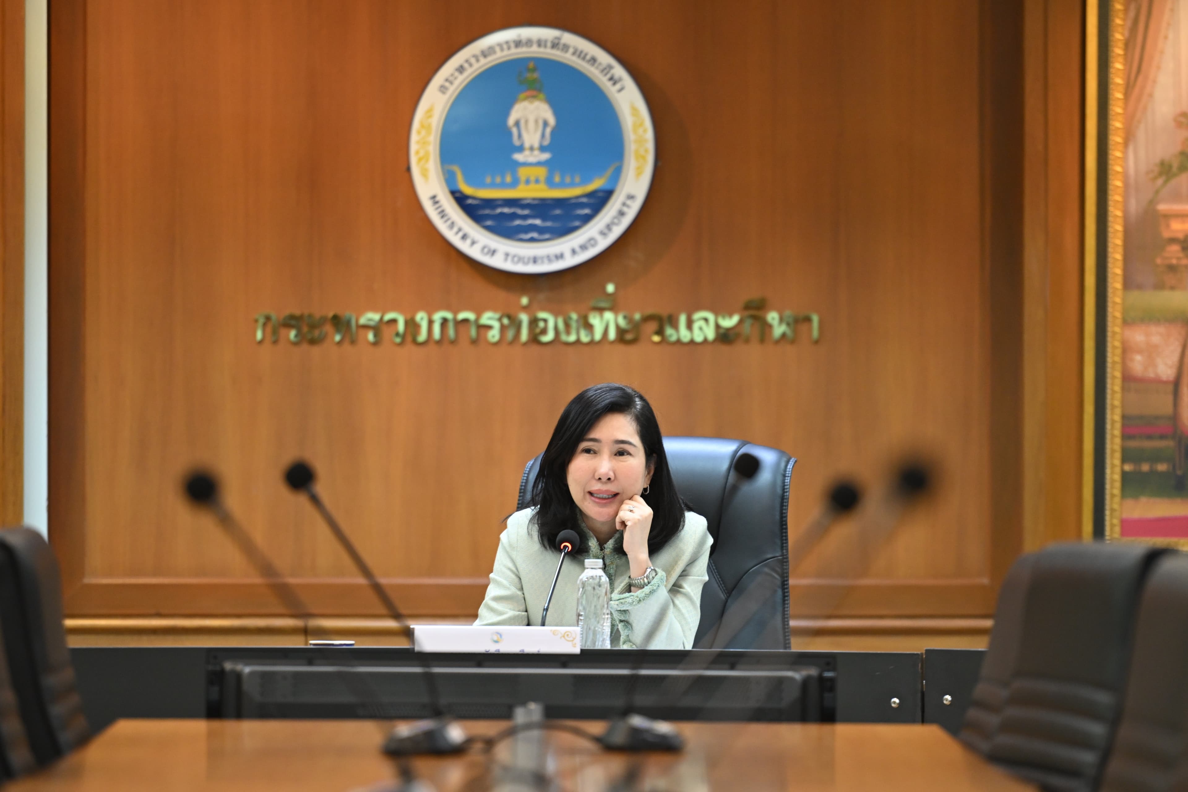 ปลัดฯ ท่องเที่ยว เป็นประธานการประชุมคณะกรรมการธุรกิจนำเที่ยวและมัคคุเทศก์ ครั้งที่ 1/2568 เดินหน้าพัฒนามาตรฐานการอบรมมัคคุเทศก์และผู้นำเที่ยว