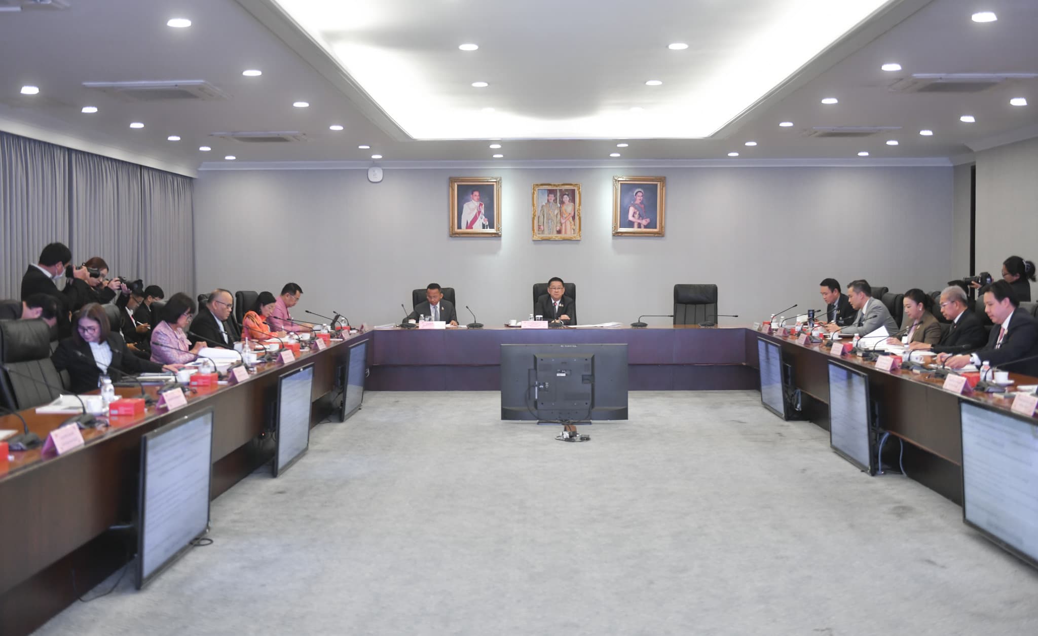 รองปลัดฯ ท่องเที่ยวและกีฬา เข้าร่วมประชุมบอร์ดเครื่องดื่มแอลกอฮอล์ฯ เห็นชอบผ่อนคลายกฎขายสุราในบางพื้นที่ หนุนการท่องเที่ยว