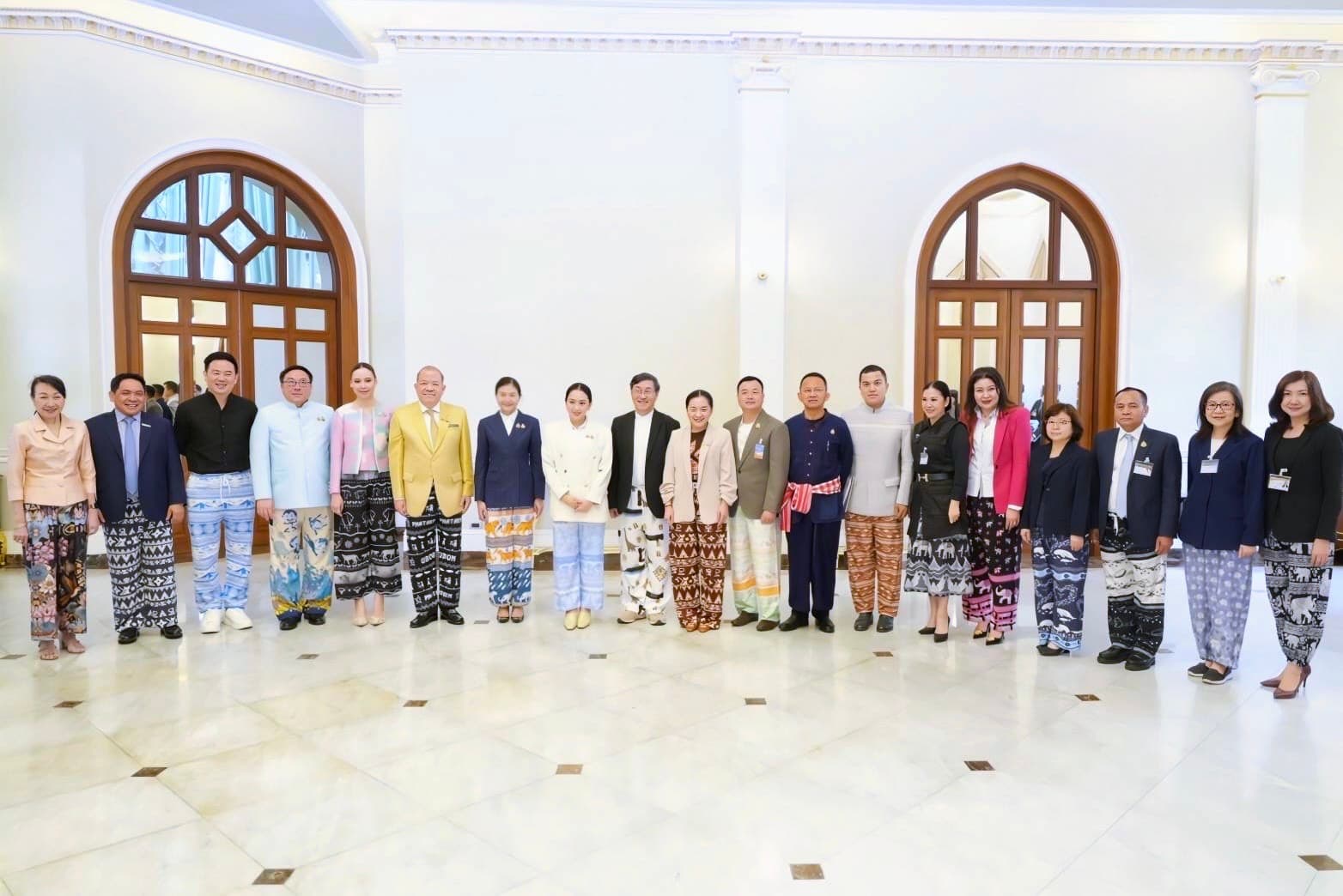 รมว.ท่องเที่ยวฯ ร่วมประชุมคณะกรรมการยุทธศาสตร์ซอฟต์พาวเวอร์แห่งชาติ ครั้งที่ 1/2568 พร้อมเผยแผนจัดงานมหาสงกรานต์ 2025 ใน 17 พื้นที่ทั่วประเทศ