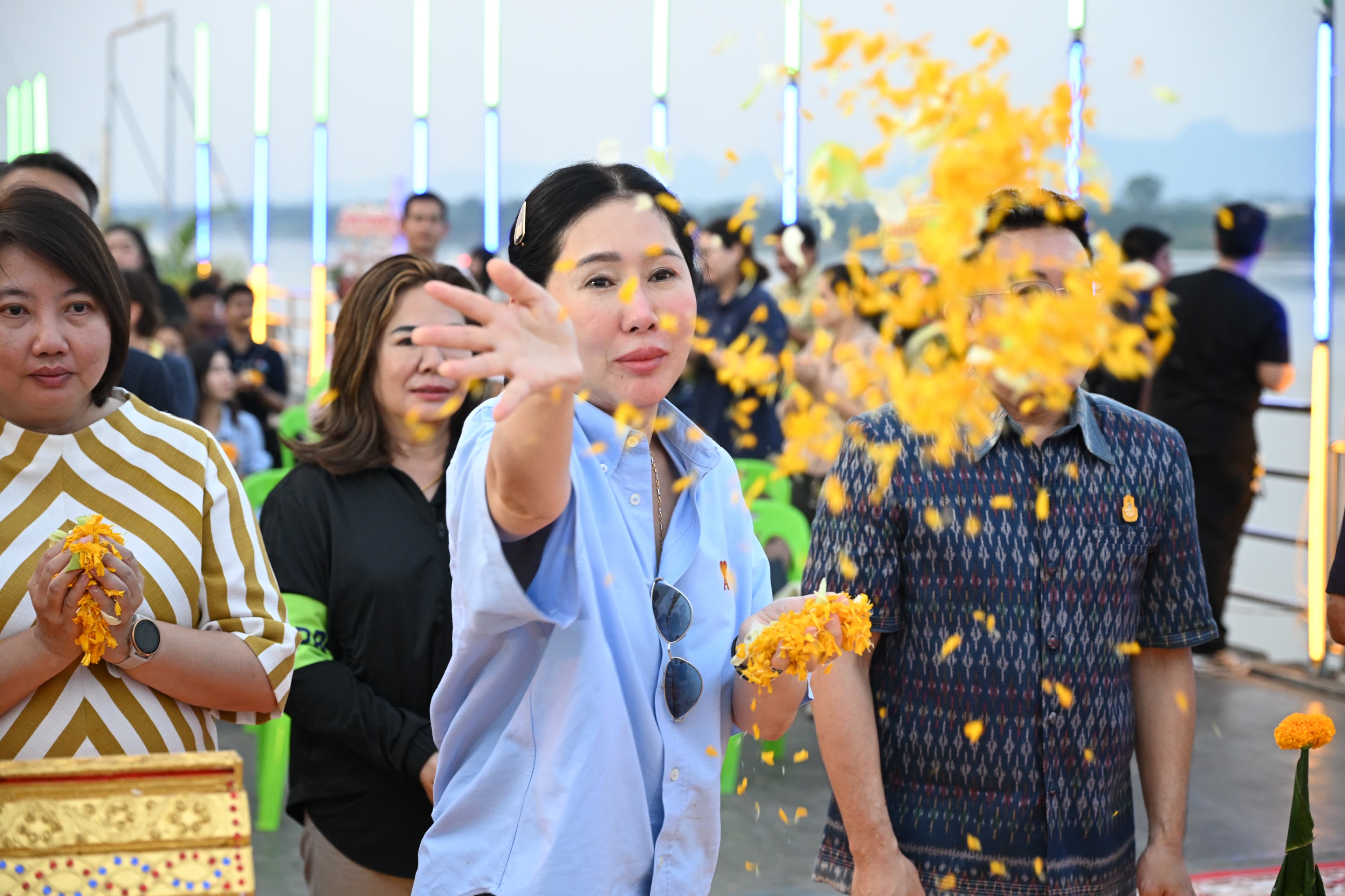 ปลัดกระทรวงการท่องเที่ยวและกีฬา สักการะและบวงสรวงพญาศรีสัตตนาคราช จังหวัดนครพนม