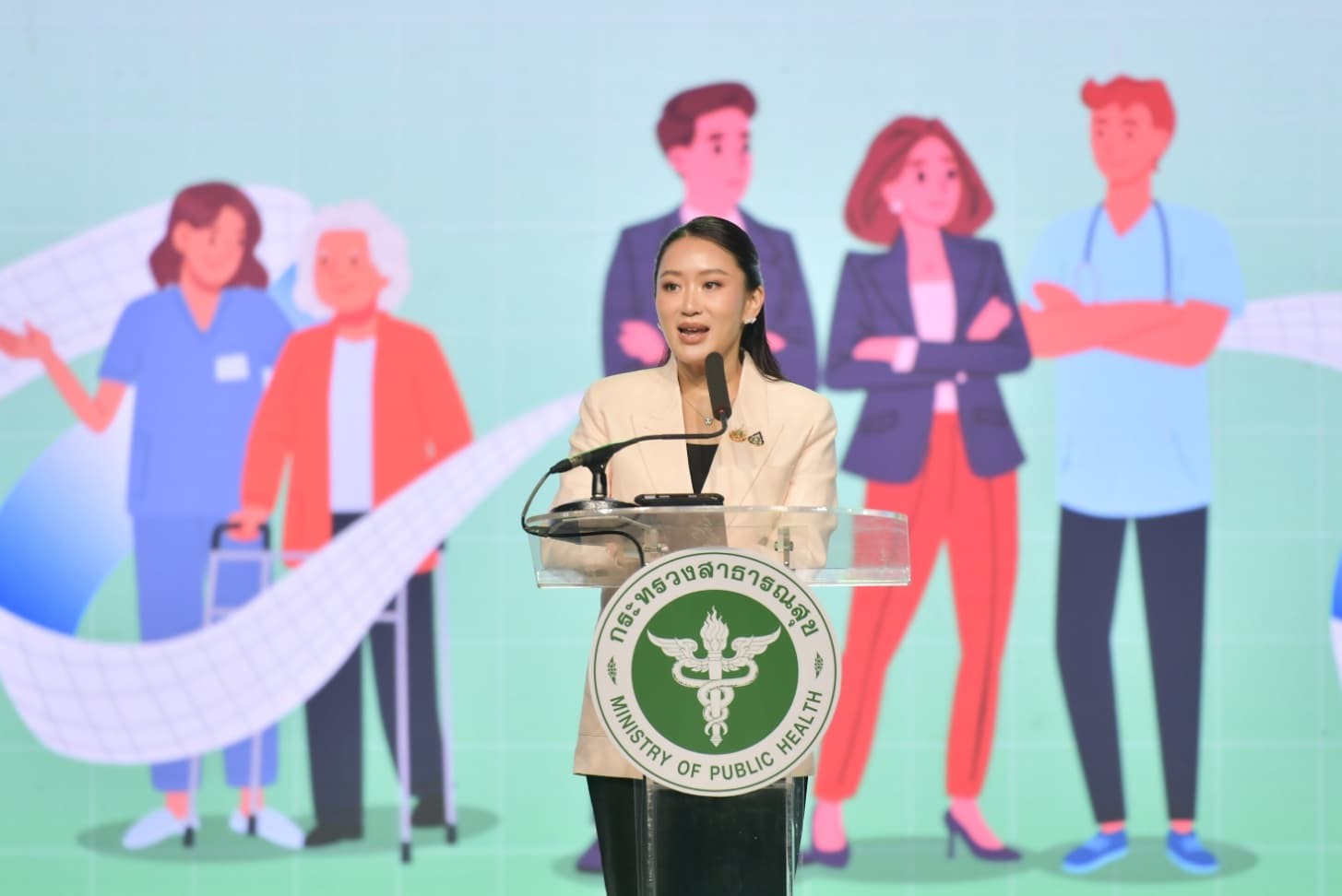 นายสรวงศ์ เทียนทอง รัฐมนตรีว่าการกระทรวงการท่องเที่ยวและกีฬา เข้าร่วมพิธีเปิดโครงการบริการทุกช่วงวัย ด้วยความห่วงใยจากกระทรวงสาธารณสุข