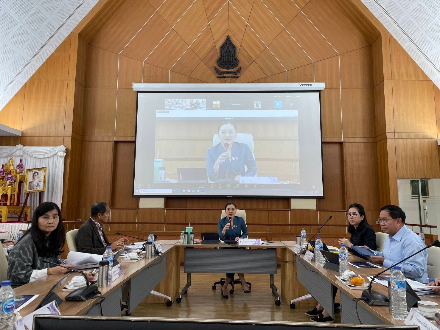 ปลัดกระทรวงการท่องเที่ยวและกีฬา ร่วมหารือมาตรการกระตุ้นเศรษฐกิจท่องเที่ยว ผนึกกำลัง 4 หน่วยงานหลัก เสนอโครงการพัฒนาเส้นทางท่องเที่ยว 8 เส้นทาง