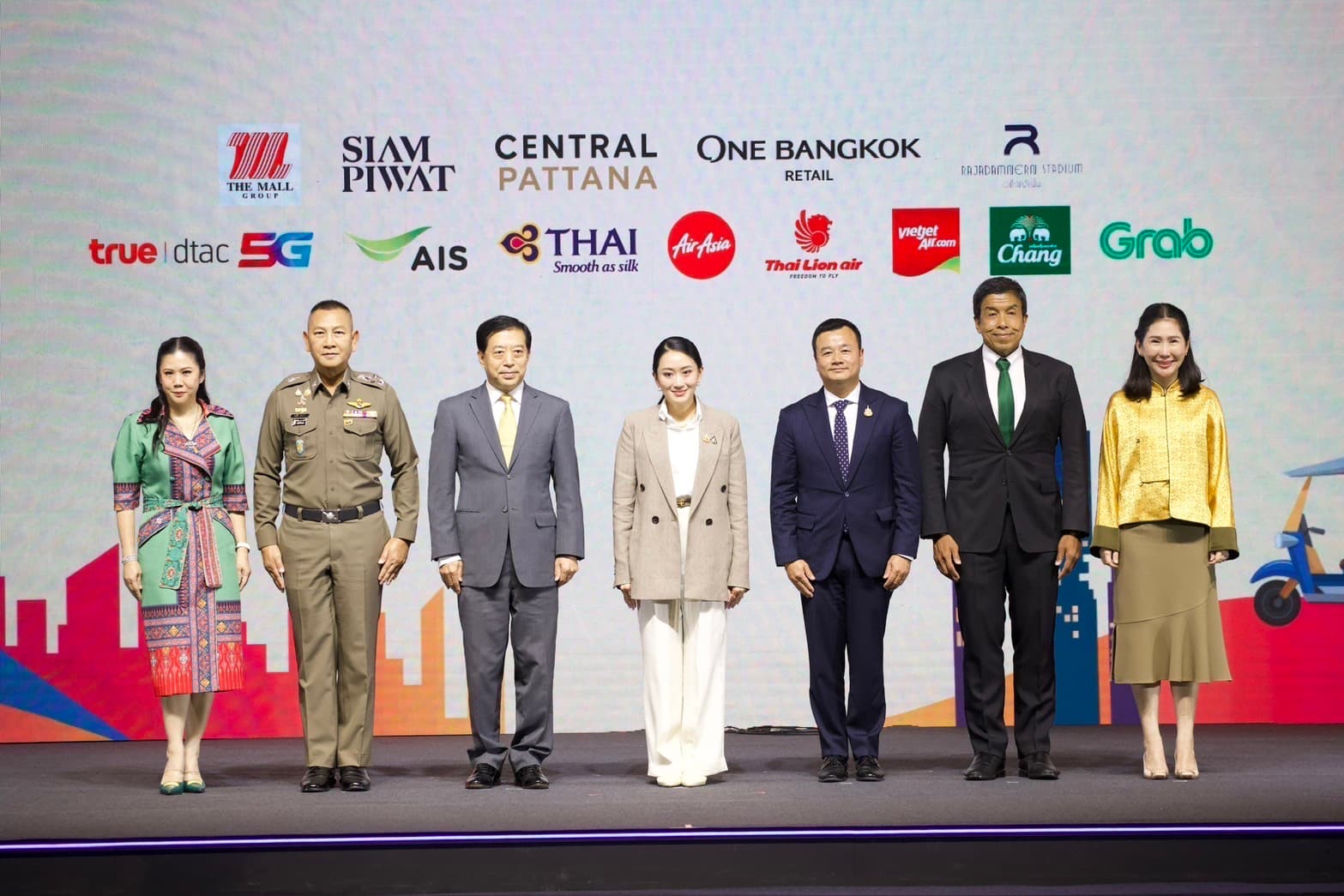 รมว.ท่องเที่ยวและกีฬา ย้ำจุดยืน “Value over Volume” ขับเคลื่อนแคมเปญ “สวัสดี หนีห่าว” รับ 50 ปีสัมพันธ์ไทย-จีน เดินหน้ากระตุ้นตลาดนักท่องเที่ยวจีนอย่างยั่งยืน