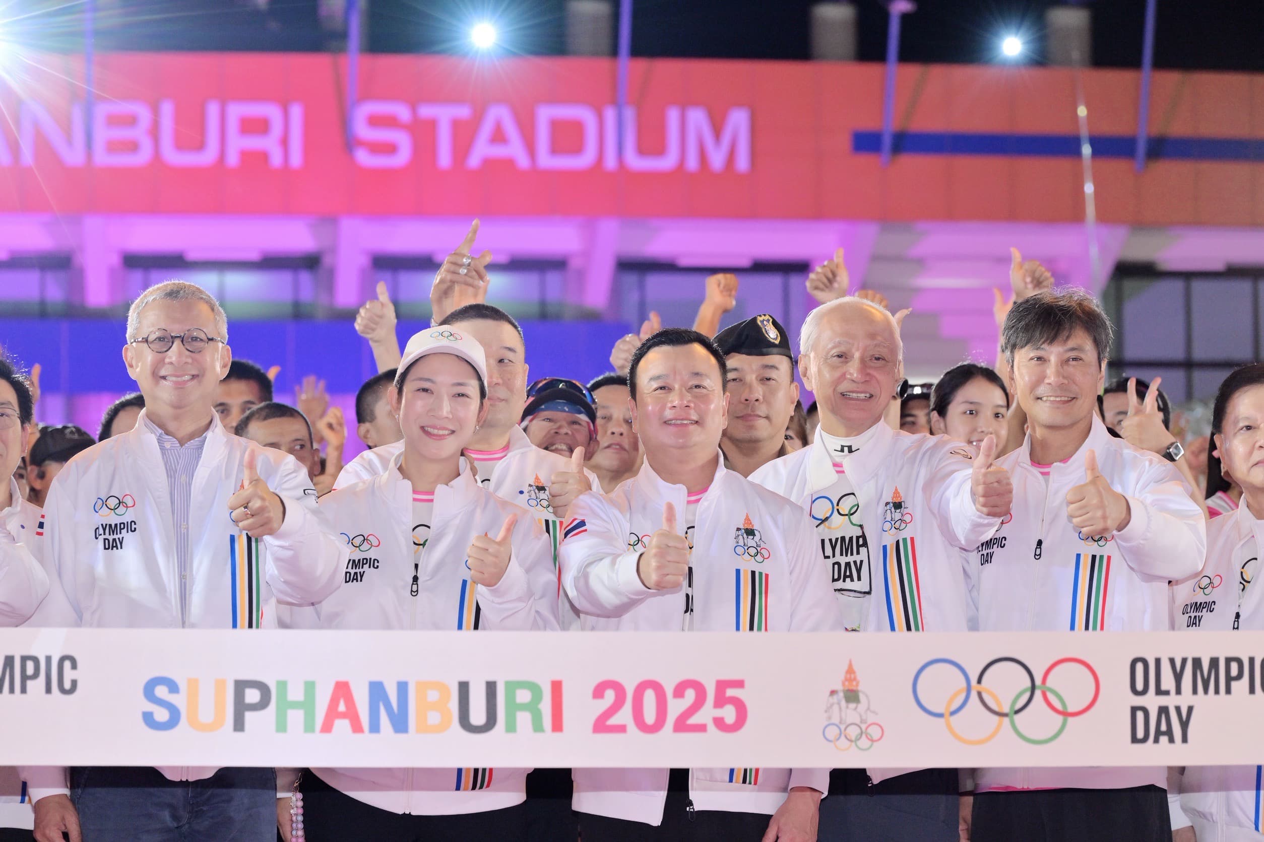 รมว.“สรวงศ์ เทียนทอง” นำทีมท่องเที่ยวและกีฬา ร่วมงาน Olympic Day 2025 ผลักดันสุพรรณบุรีสู่เมืองกีฬา