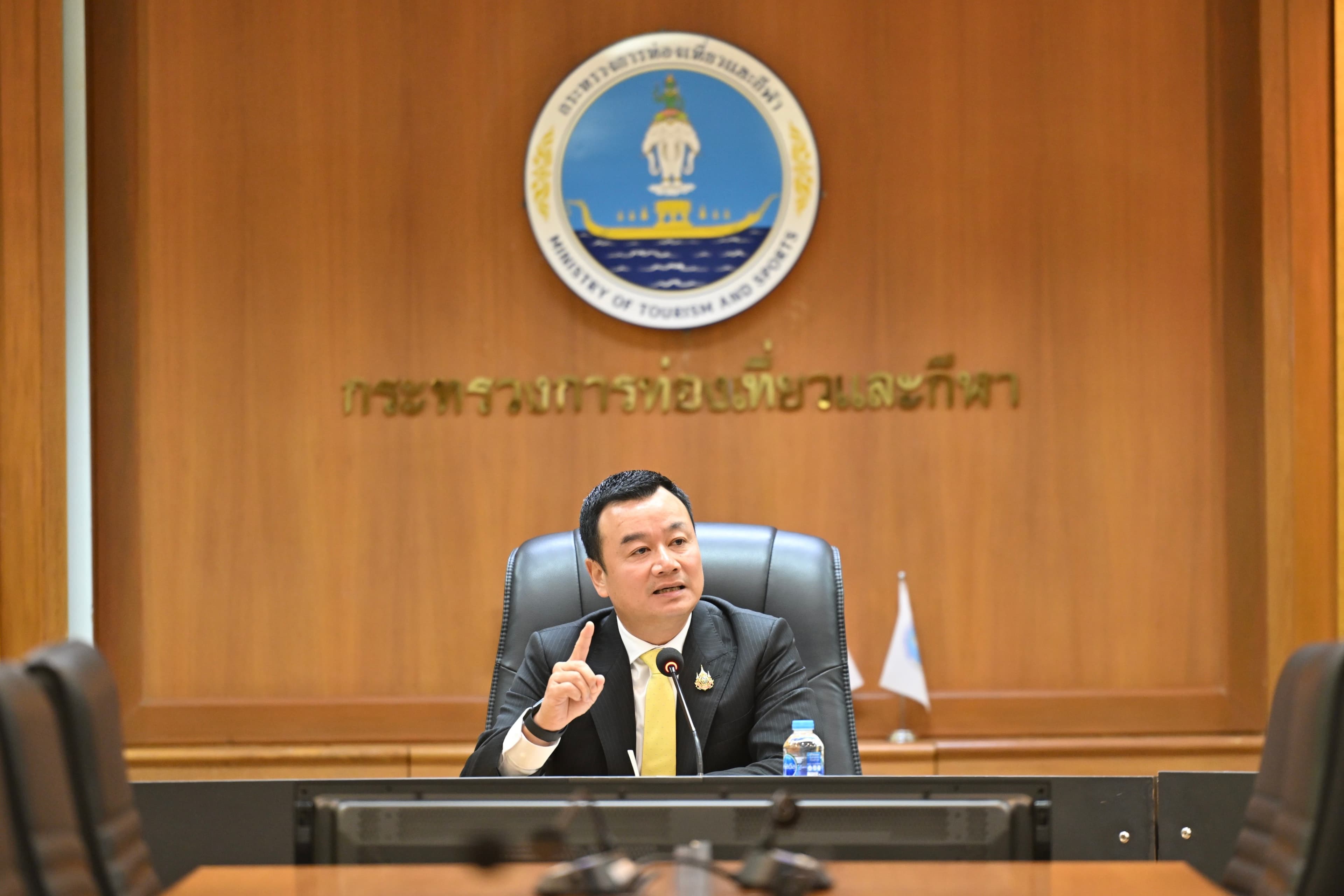 รมว.สรวงศ์ ประชุมติดตามสถานการณ์ความพร้อมของระบบเที่ยวไทยคนละครึ่ง การประชาสัมพันธ์ การสร้างความเชื่อมั่นให้แก่นักท่องเที่ยวชาวไทย