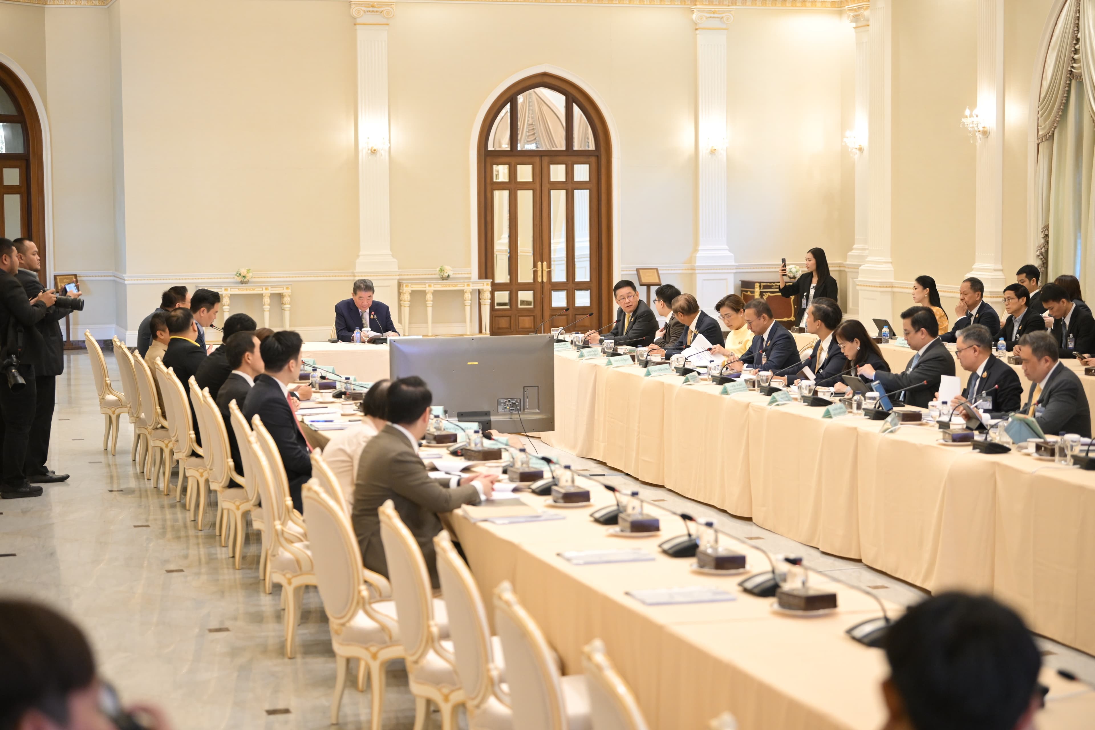 ผู้ช่วย รมว. ท่องเที่ยวฯ ร่วมประชุมคณะกรรมการนโยบายโครงการกระตุ้นเศรษฐกิจ ครั้งที่ 4/2568 ขับเคลื่อนแผนใช้จ่ายงบกลางกระตุ้นเศรษฐกิจประเทศระยะที่ 2