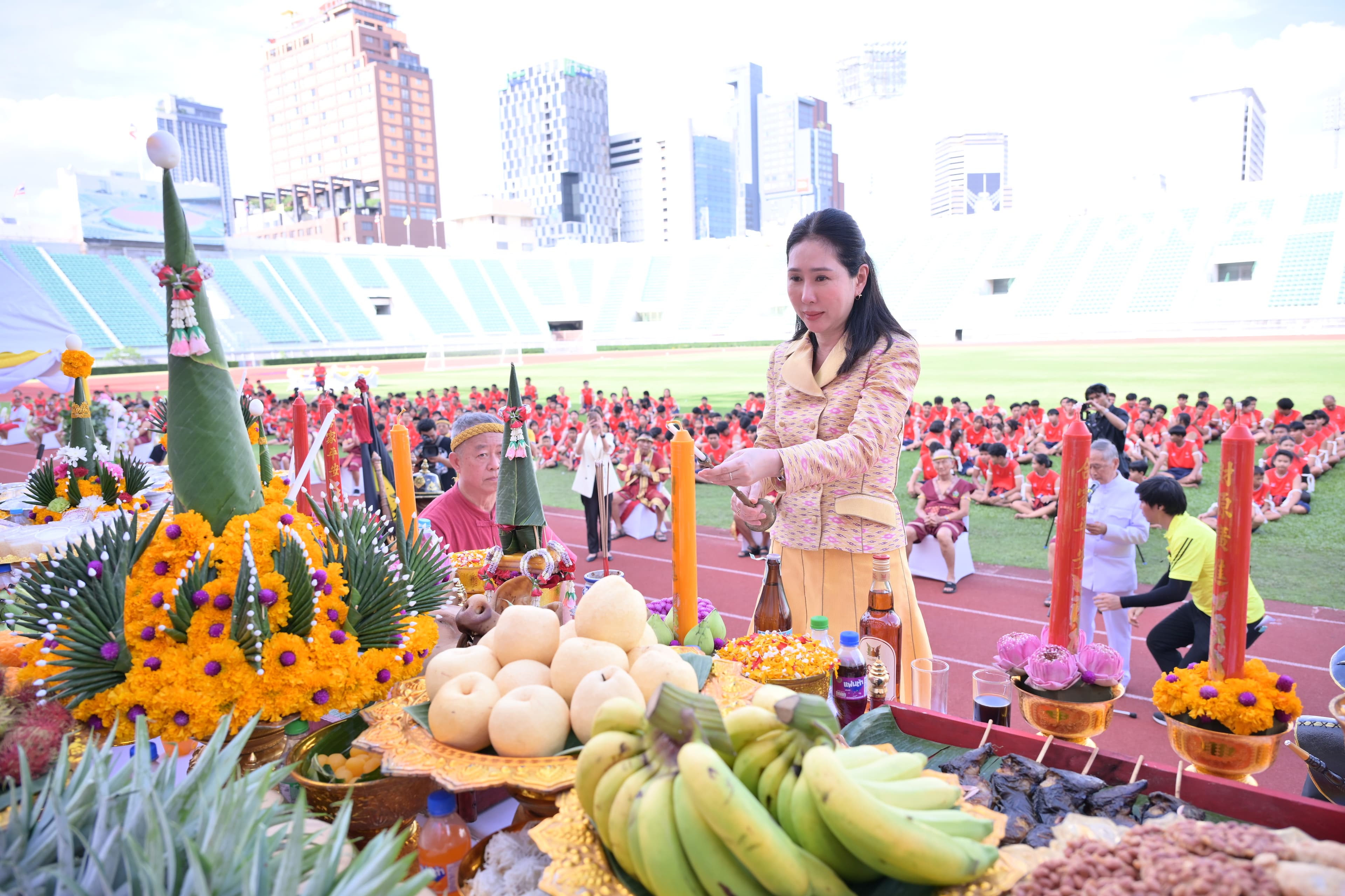 ก.ท่องเที่ยวและกีฬา ผนึกกำลังทุกภาคส่วน จัดพิธีไหว้ครูมวยไทยยิ่งใหญ่ ขับเคลื่อน Soft Power ชาติสู่เวทีโลก ตอกย้ำไทยคือต้นตำรับมวยไทย