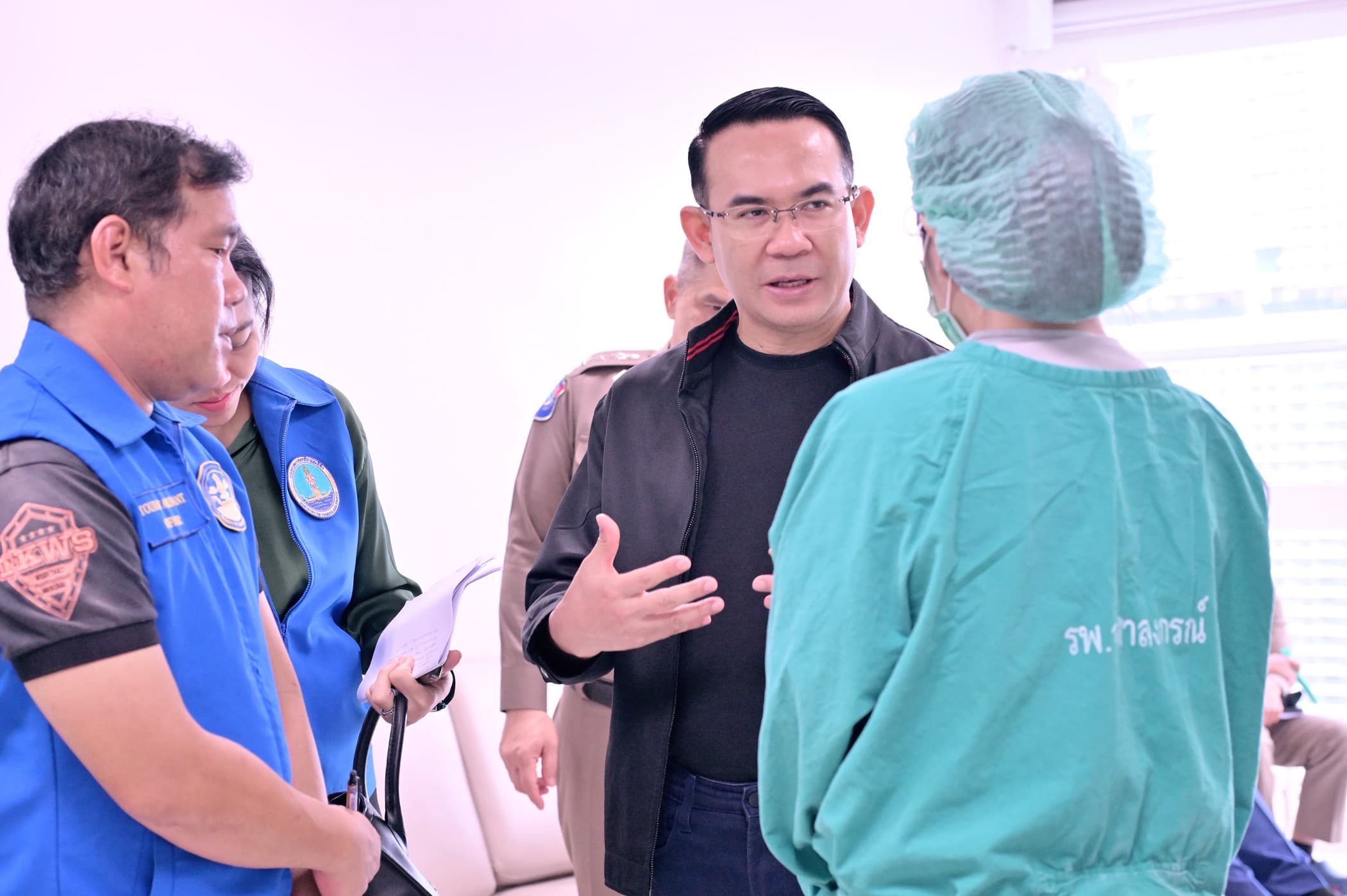 รมว.ท่องเที่ยวและกีฬา มอบผู้แทนกระทรวงฯ เข้าเยี่ยมนักท่องเที่ยวมาเลเซียที่ได้รับบาดเจ็บ พร้อมให้กำลังใจและประสานความช่วยเหลืออย่างใกล้ชิด