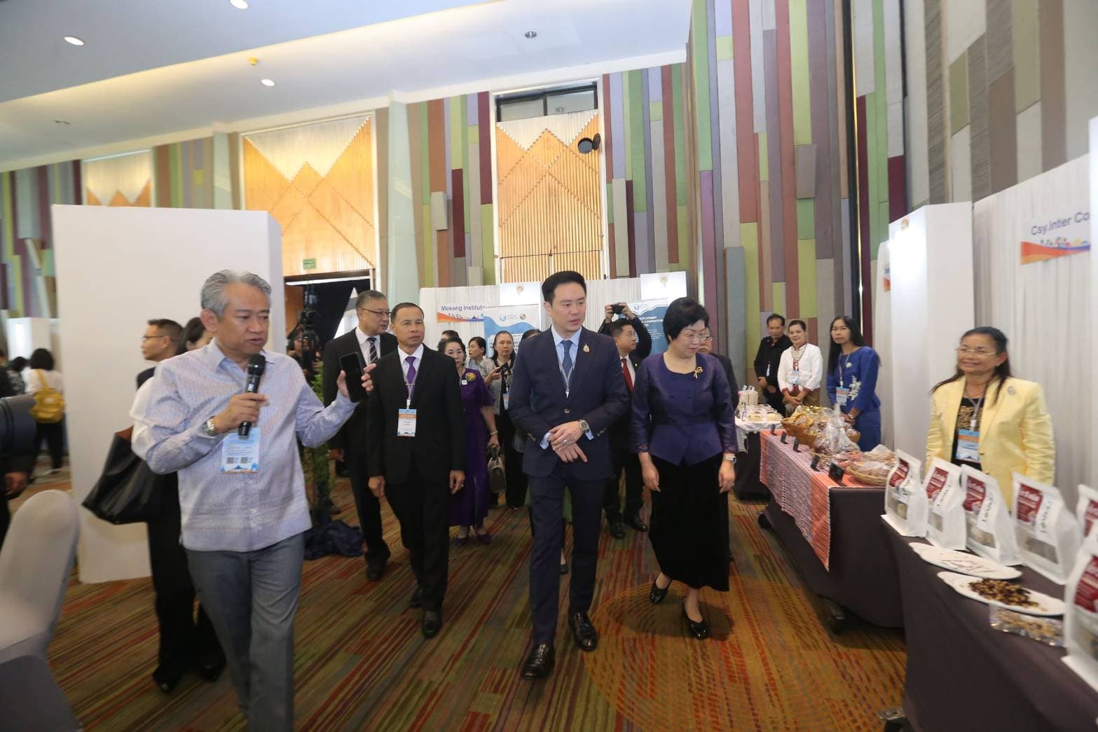 รูปภาพแกลเลอรี