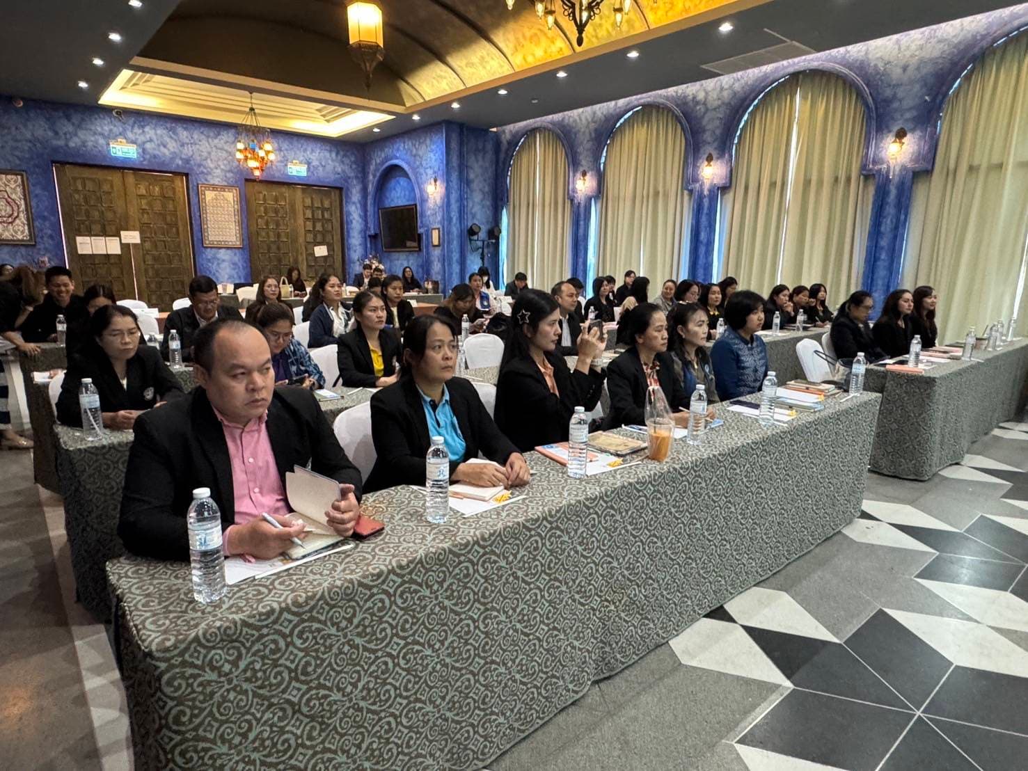 รูปภาพแกลเลอรี