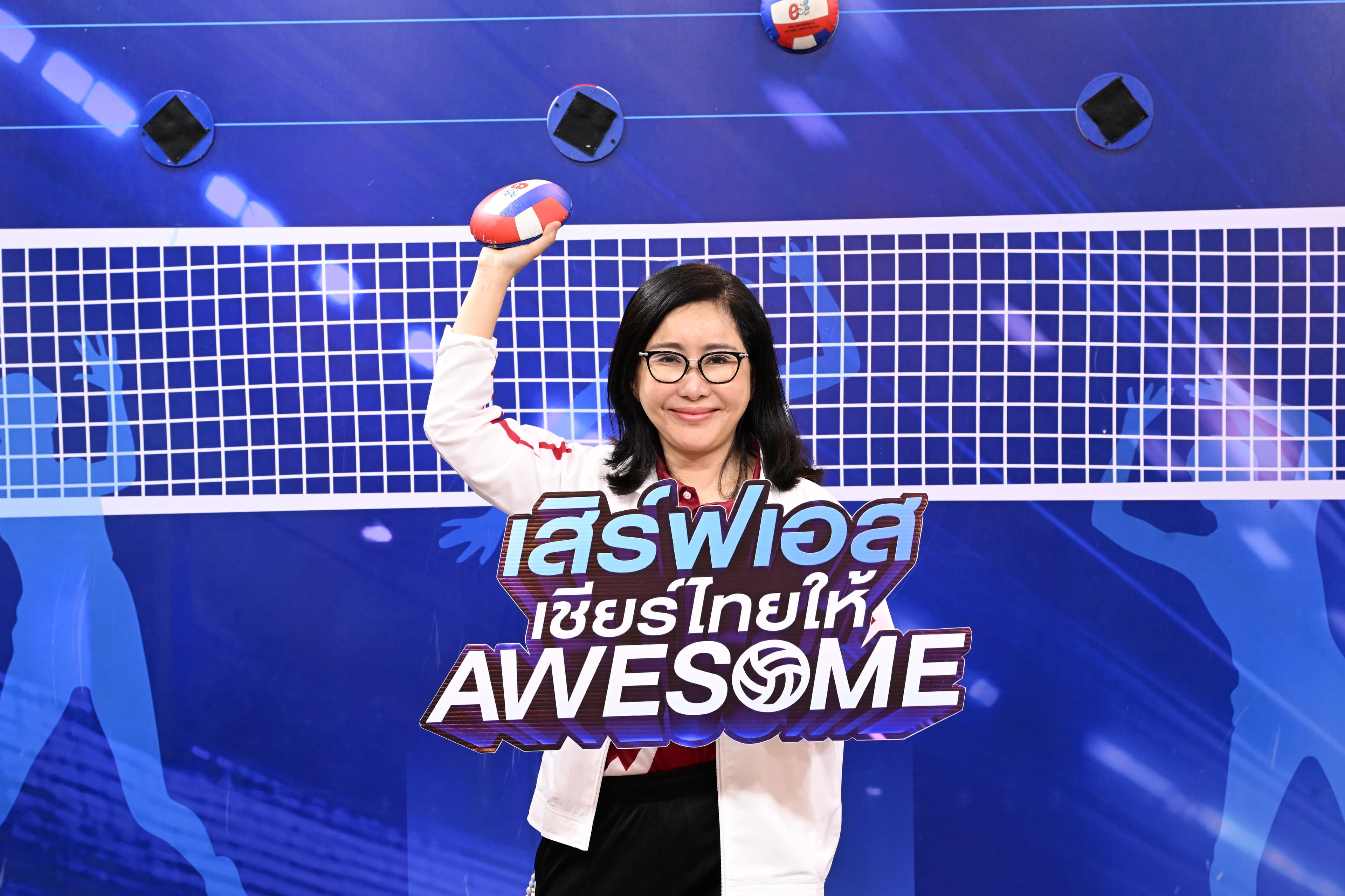 ‘ปลัดกระทรวงท่องเที่ยวฯ‘ เยี่ยมสนามวอลเลย์บอลหญิงชิงแชมป์โลกสนามเมืองย่าโม ติดตามการแก้ปัญหาน้ำท่วมขัง พร้อมชมการแข่งขันคู่ ‘แคนนาดา-สเปน’