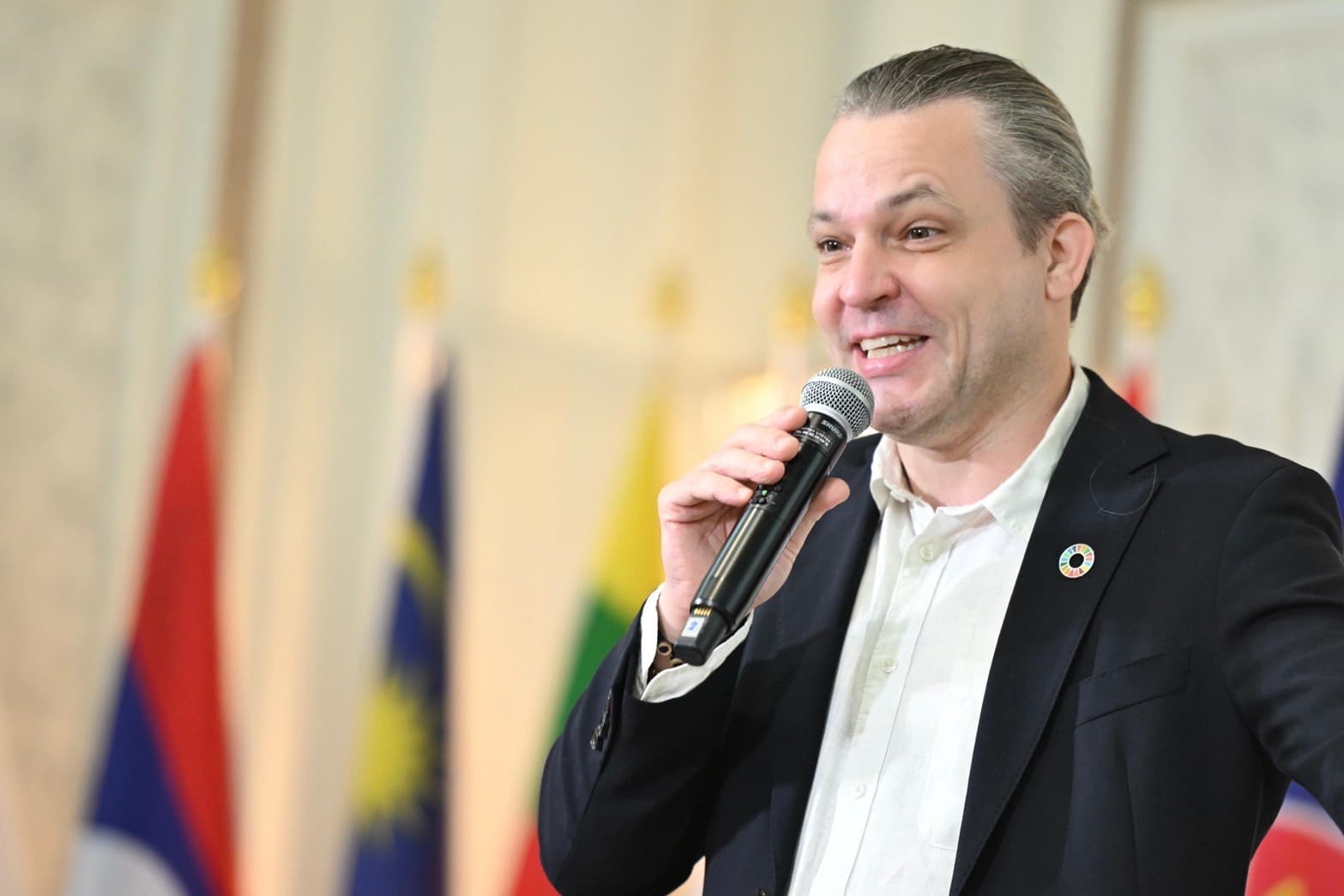 รูปภาพแกลเลอรี