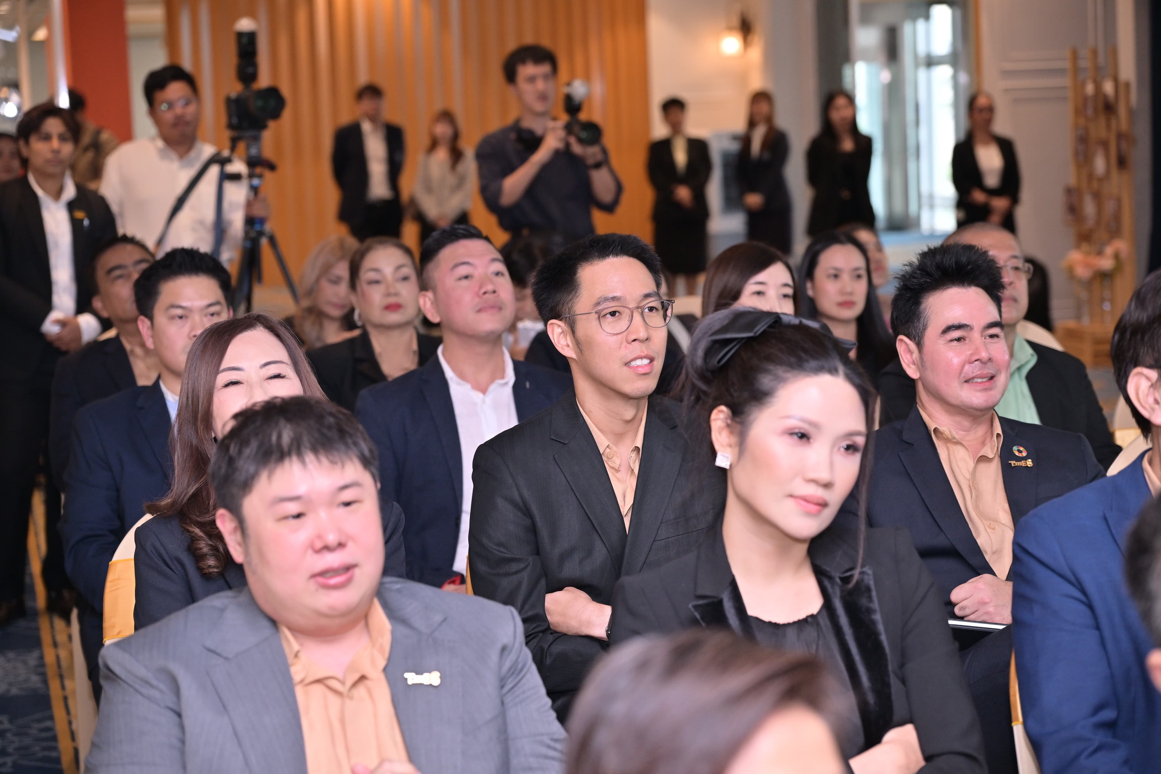 รูปภาพแกลเลอรี