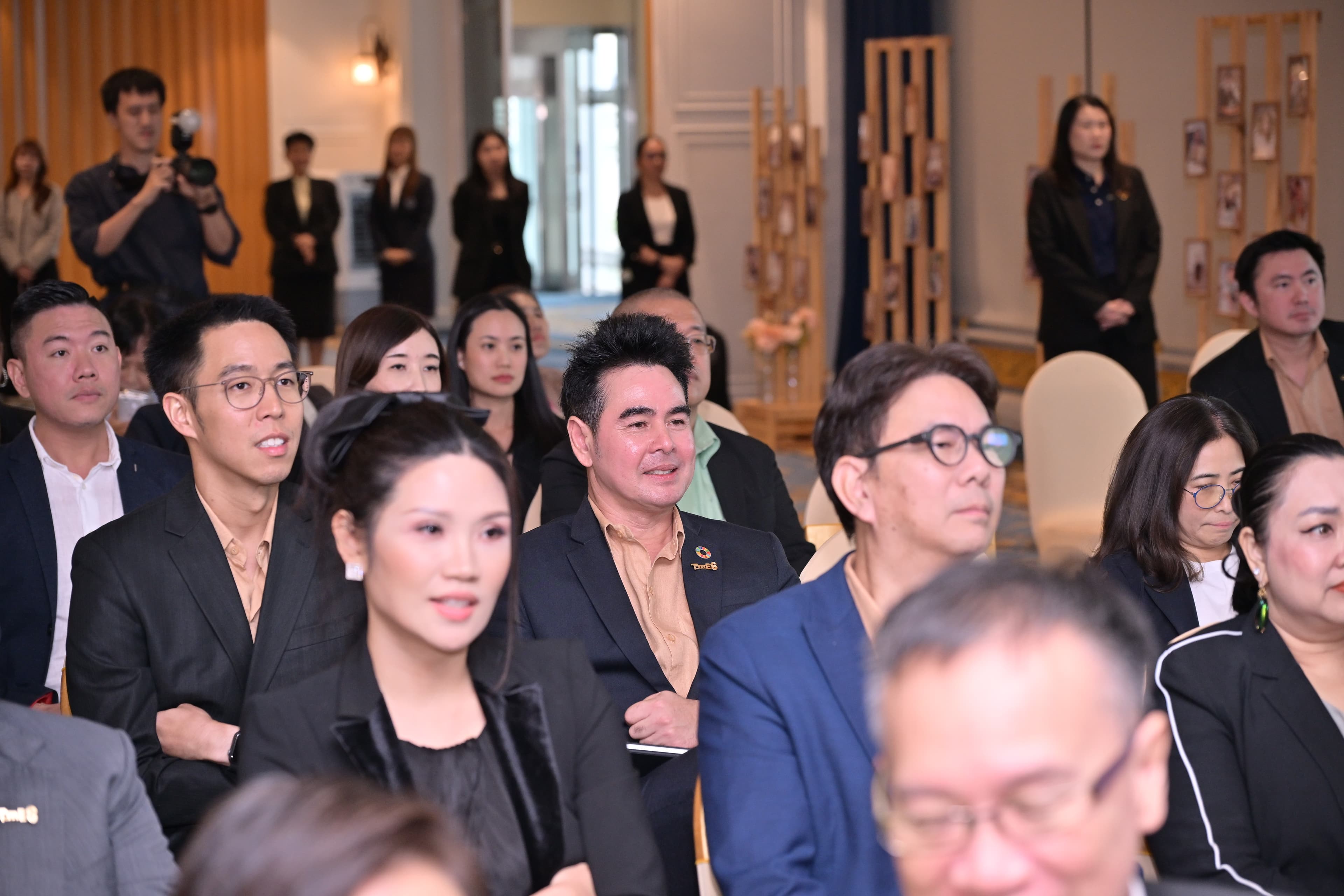 รูปภาพแกลเลอรี