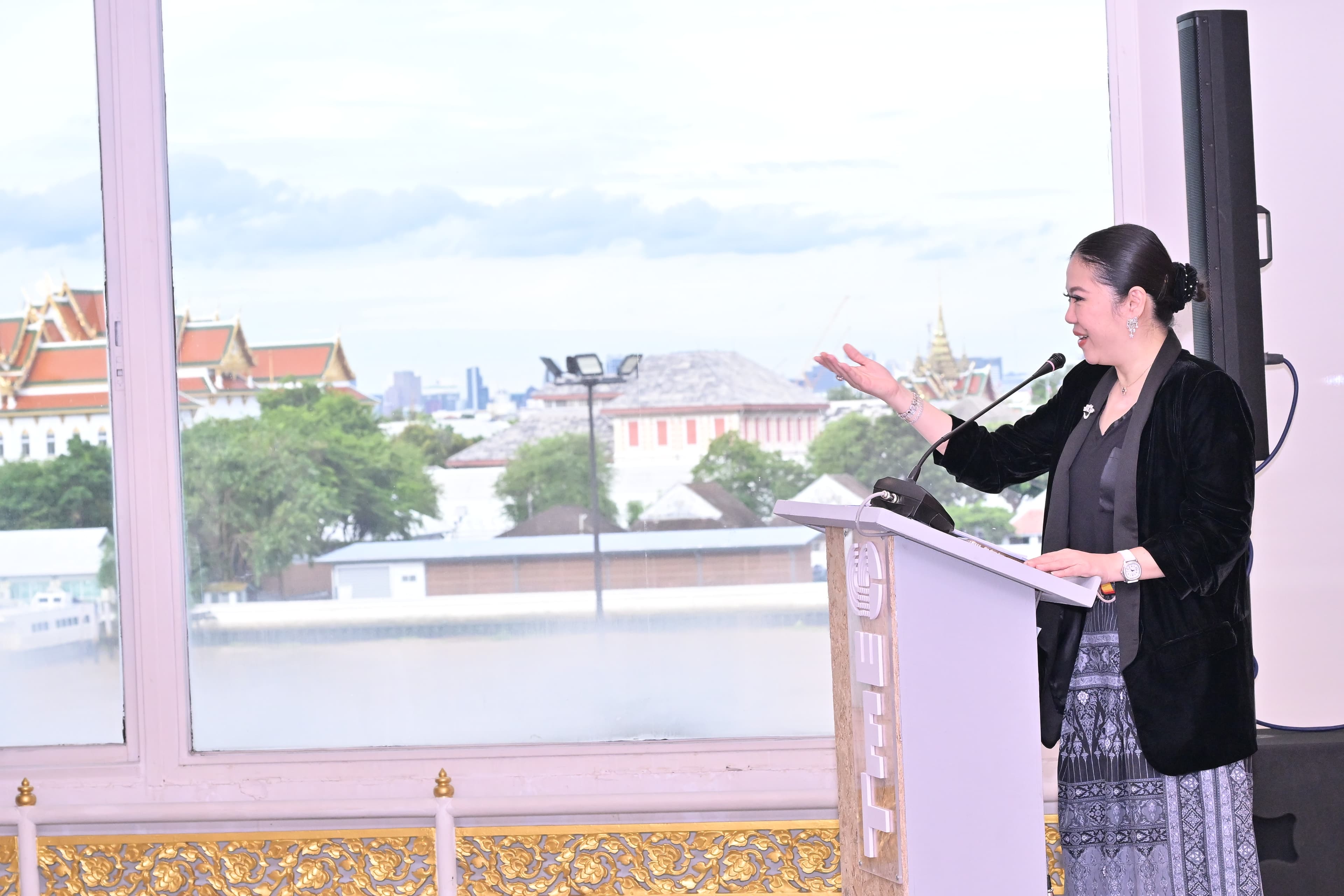 รูปภาพแกลเลอรี