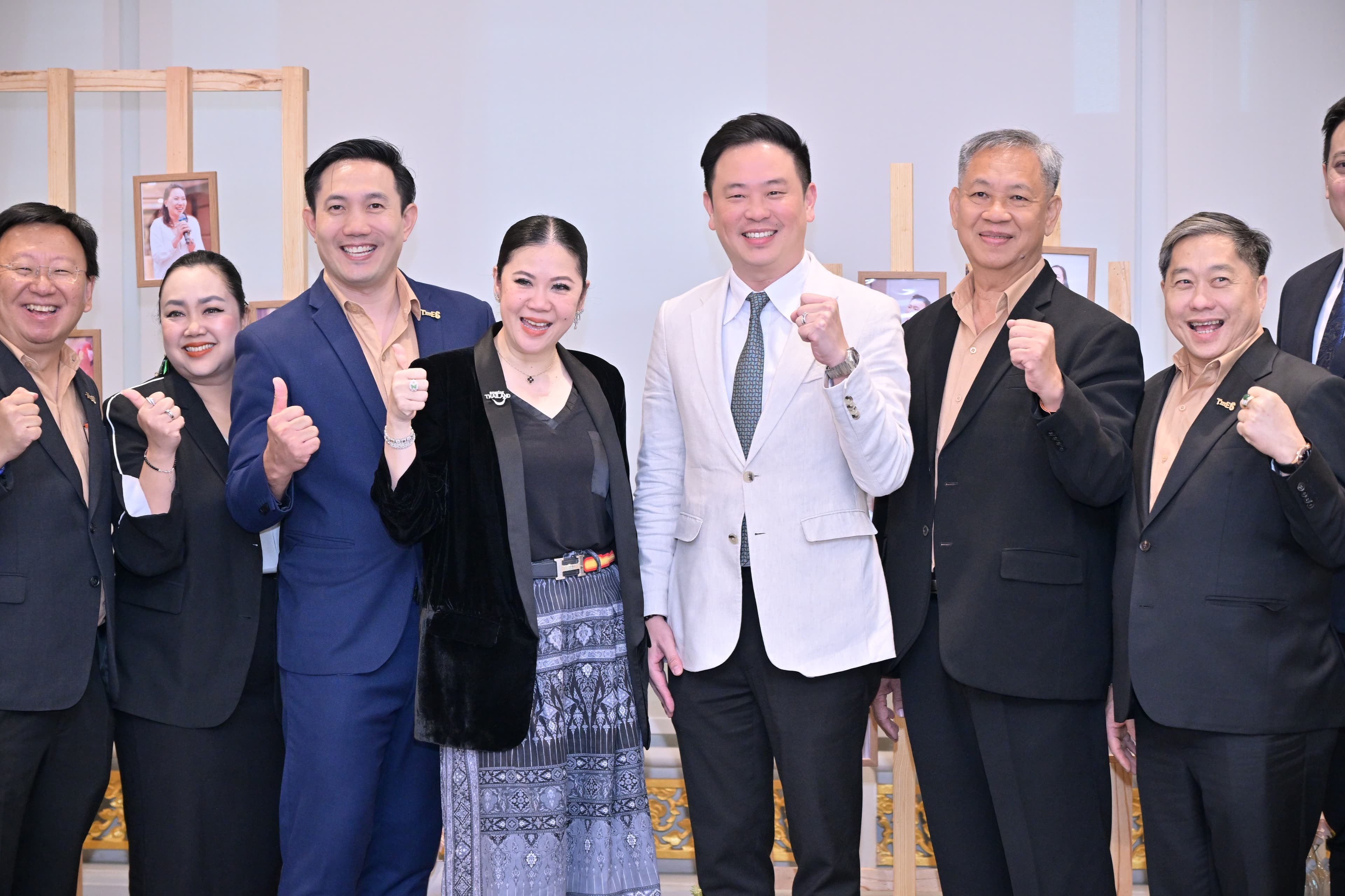 รูปภาพแกลเลอรี